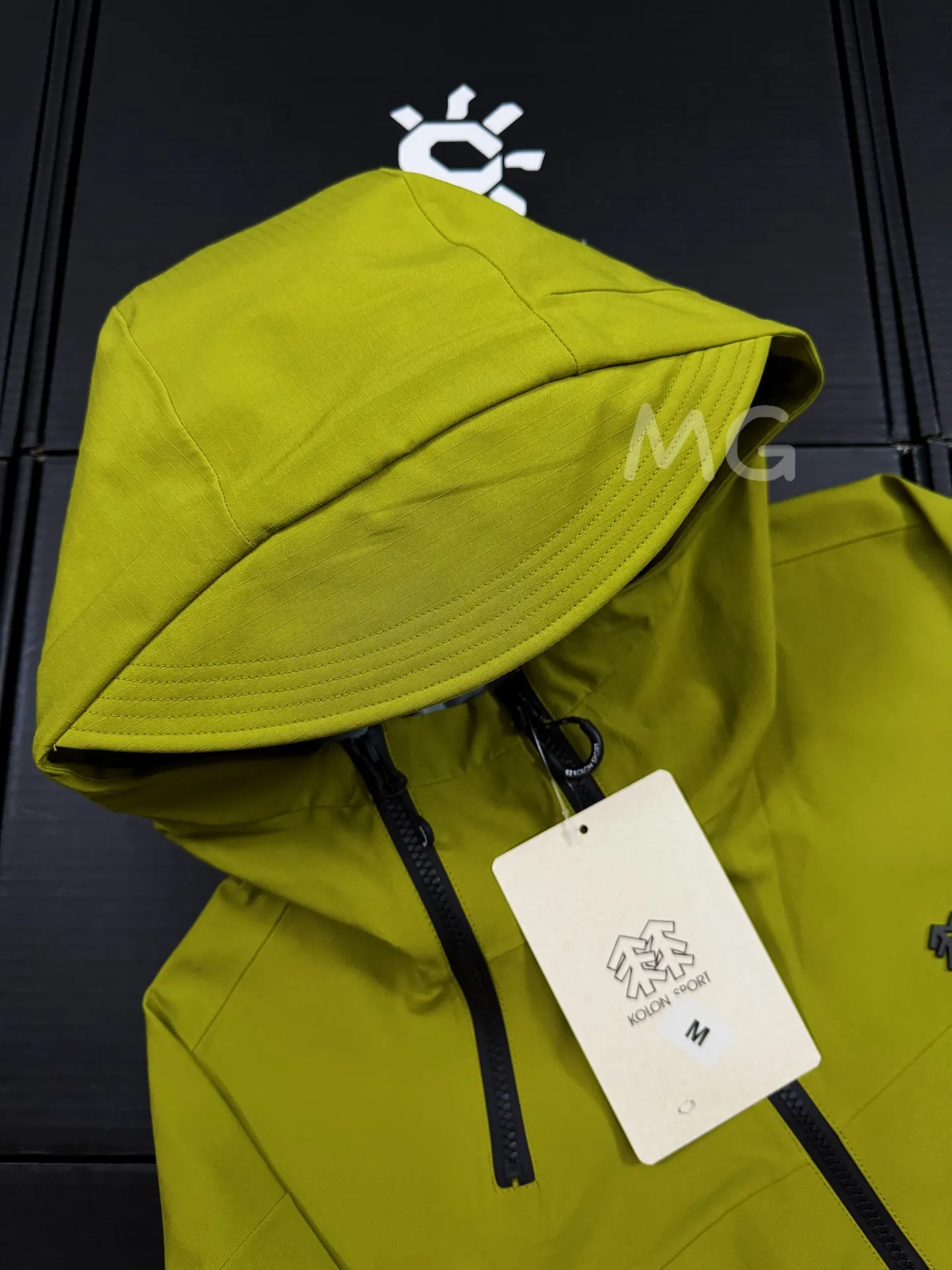 KOLON SPORT GORE-TEX Hooded Shell Jacket D36020649 — view 5