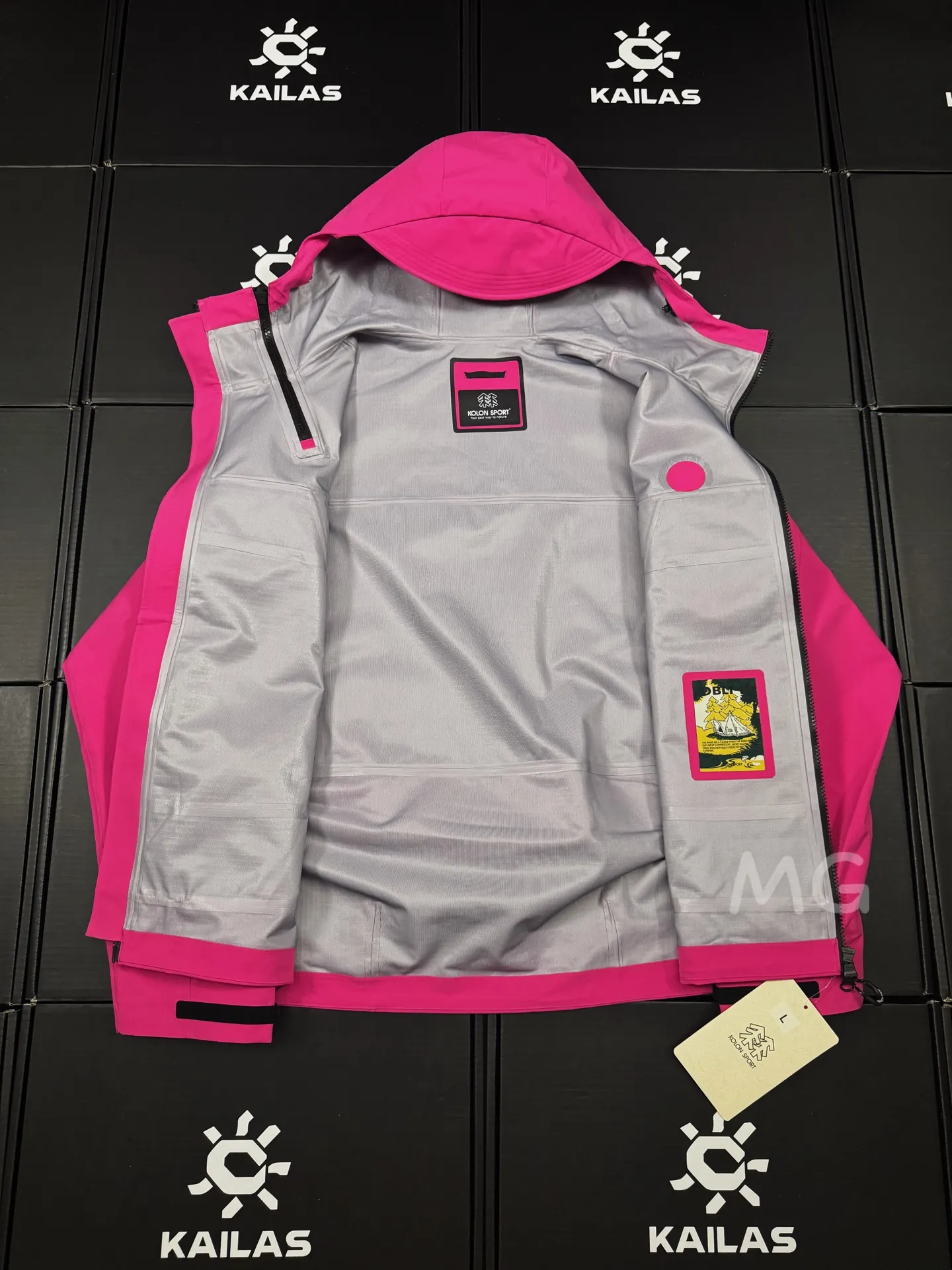 KOLON SPORT GORE-TEX Hooded Shell Jacket D36020589 — view 8