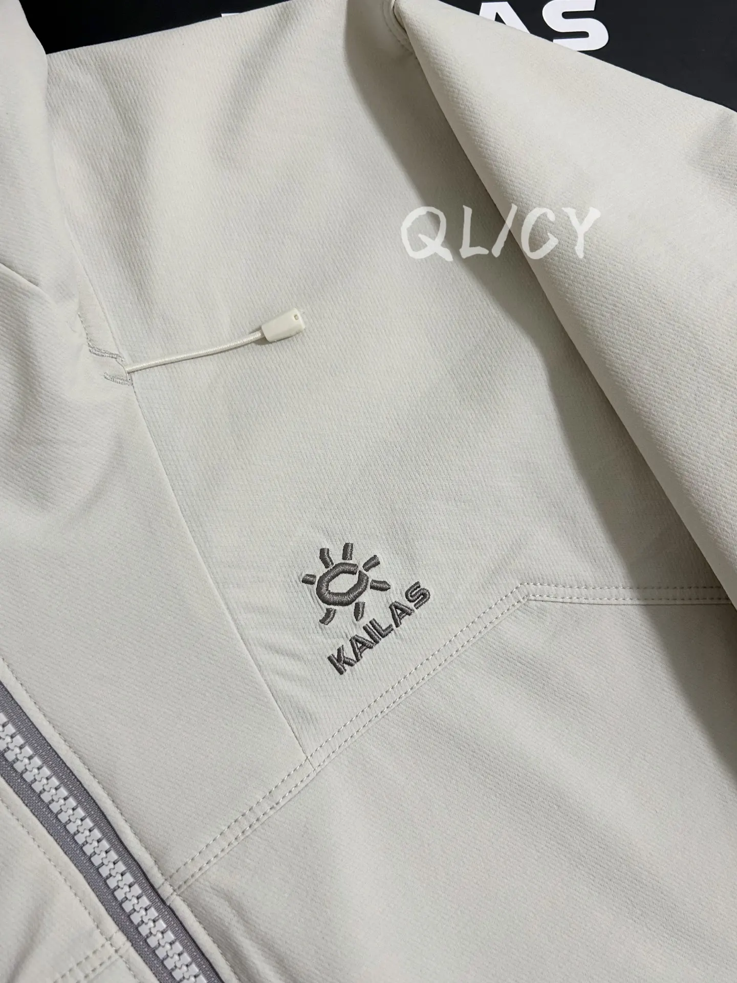 M8 Hooded Softshell Outdoor Jacket D36020859 — view 4