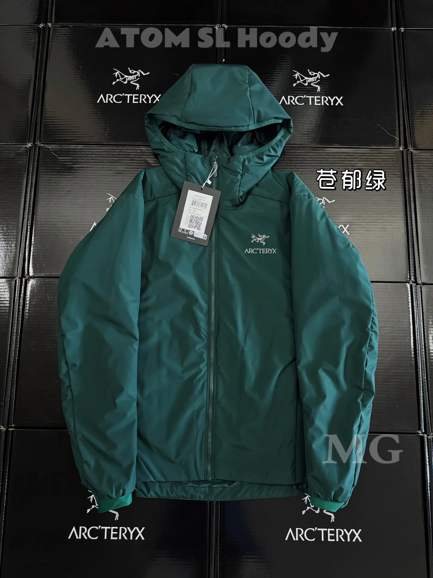 Atom SL Hoody Lightweight Insulated Jacket D36020938