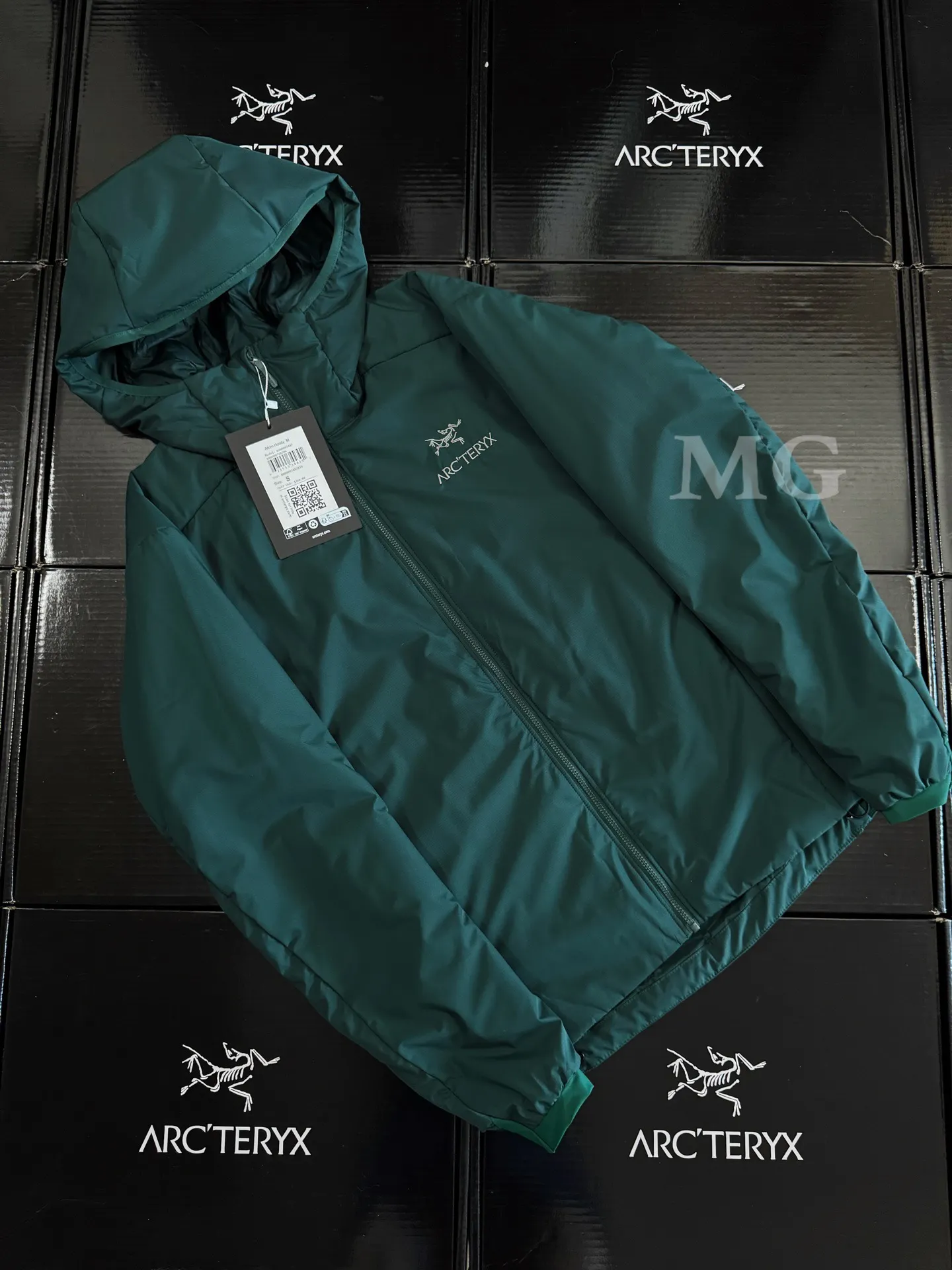Atom SL Hoody Lightweight Insulated Jacket D36020938 — view 2