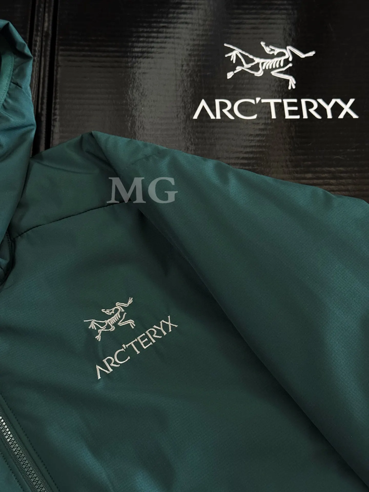Atom SL Hoody Lightweight Insulated Jacket D36020938 — view 4