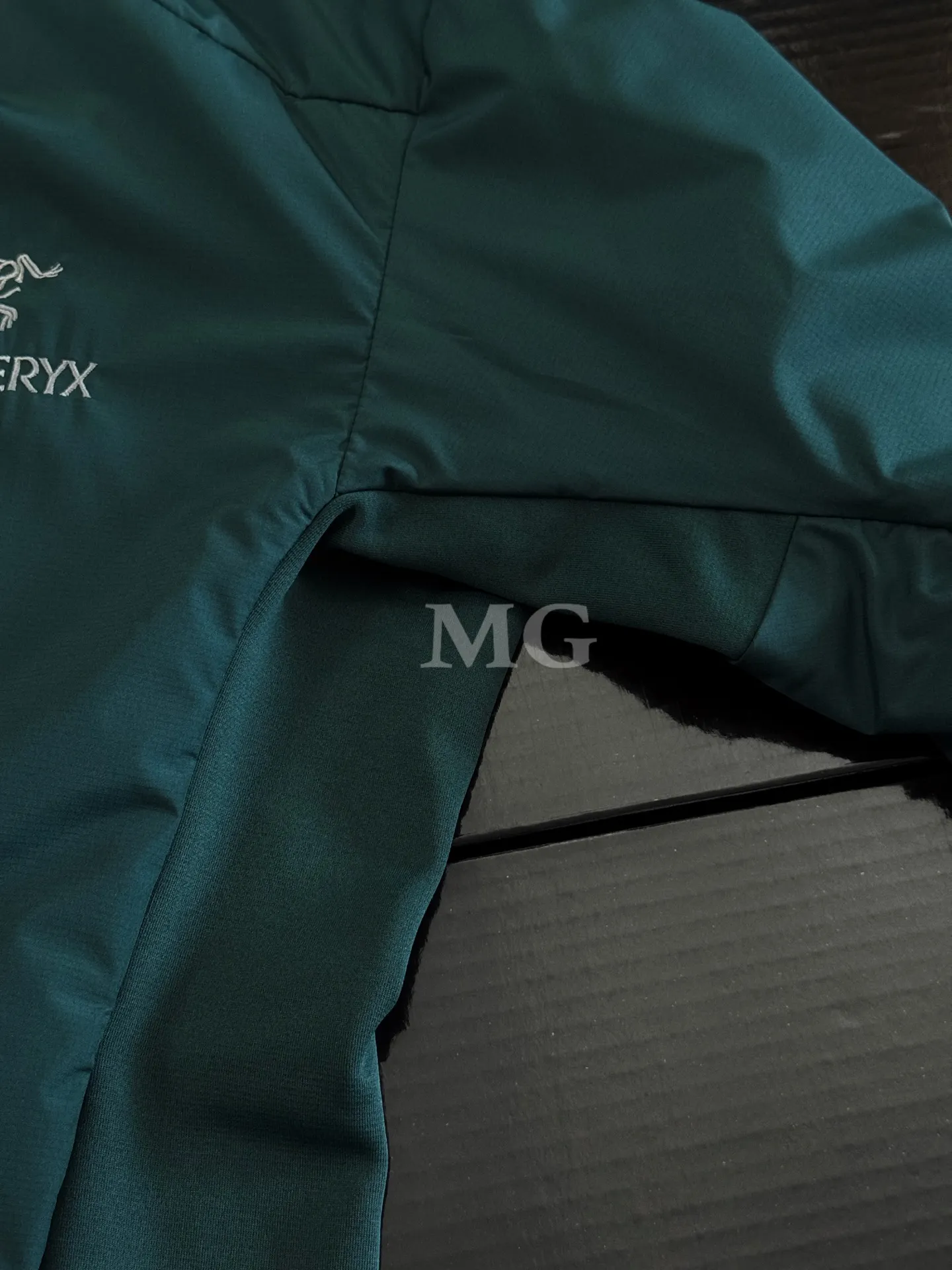 Atom SL Hoody Lightweight Insulated Jacket D36020938 — view 7
