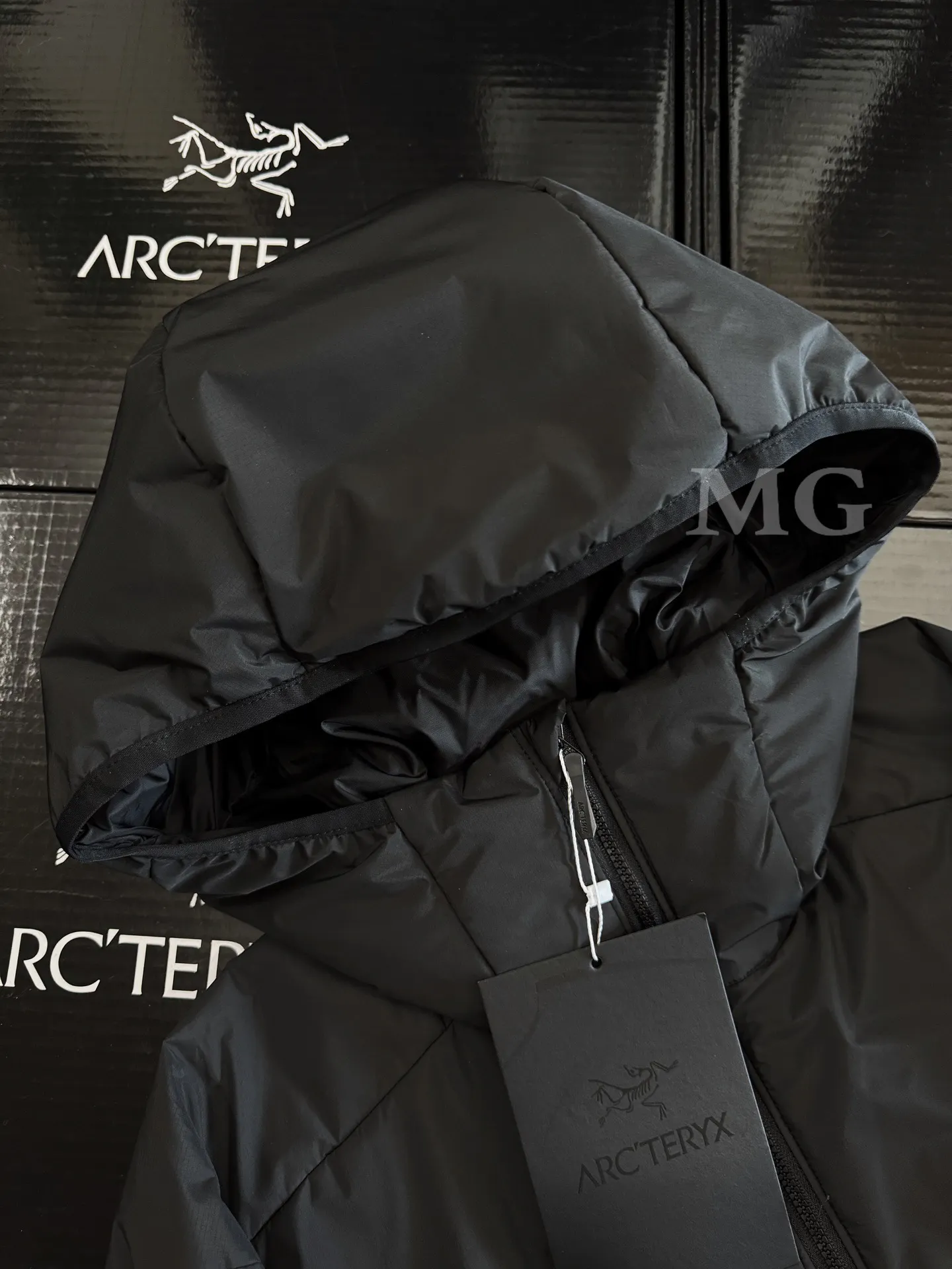 Atom SL Hoody Lightweight Insulated Jacket D36020937 — view 4