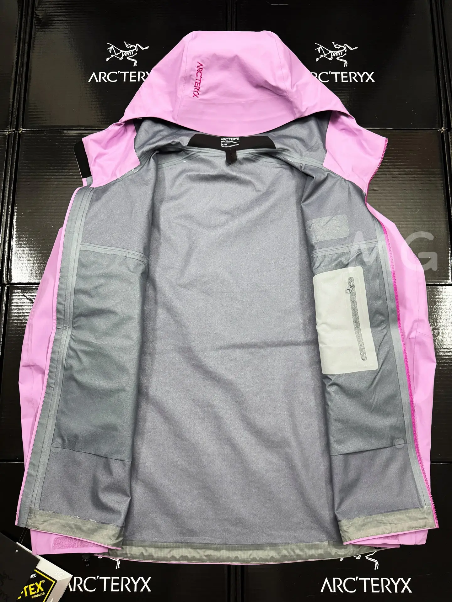 Beta SL GORE-TEX Hooded Shell Jacket D36020664 — view 8