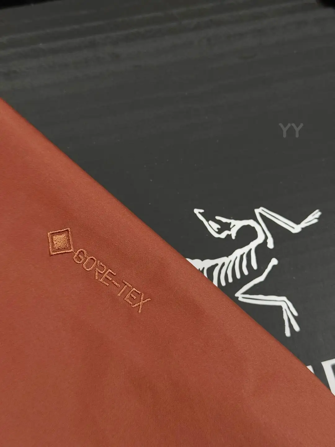 Beta SL GORE-TEX Hooded Shell Jacket D36020659 — view 6