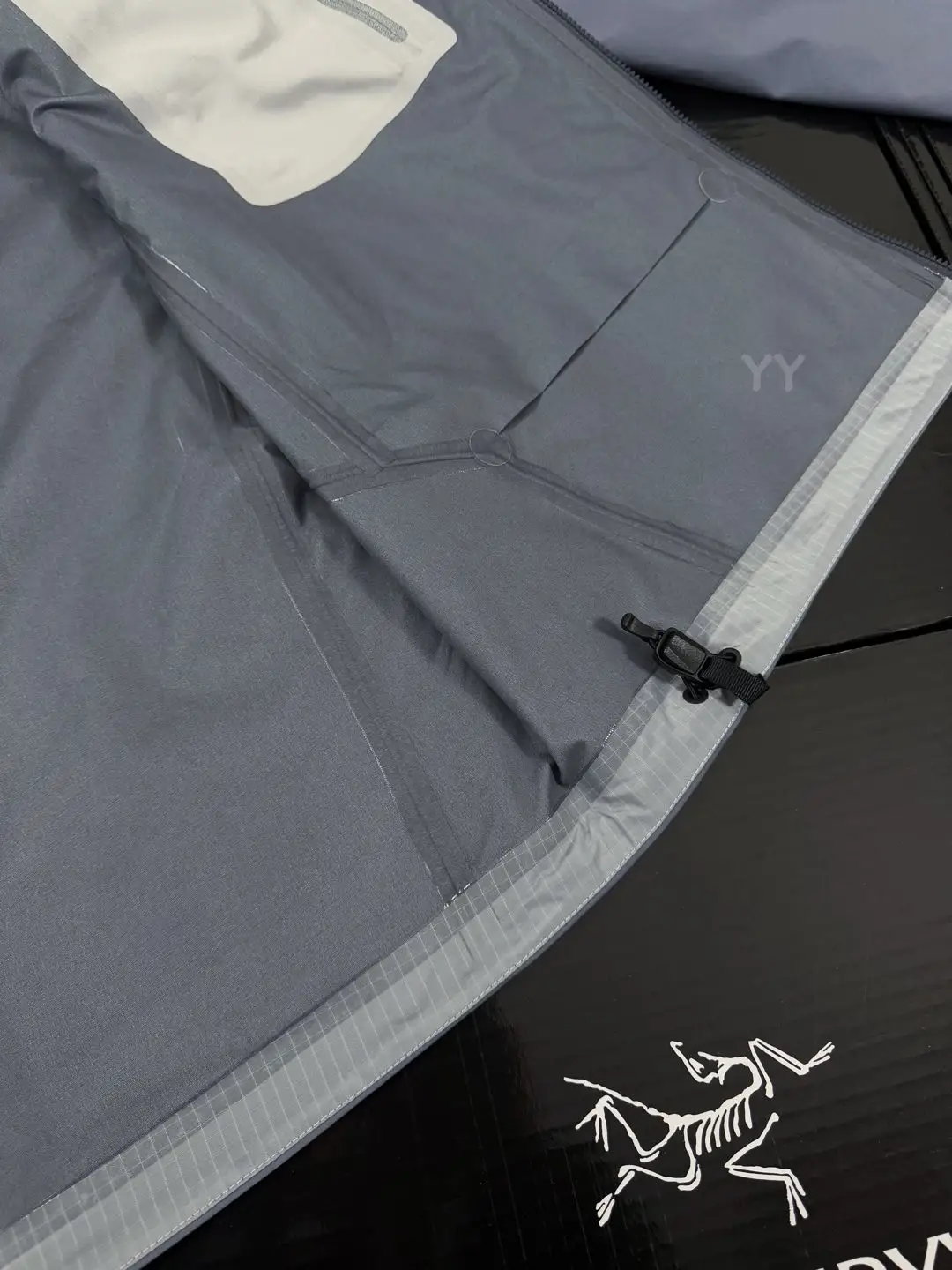 Beta SL GORE-TEX Hooded Shell Jacket D36020661 — view 8