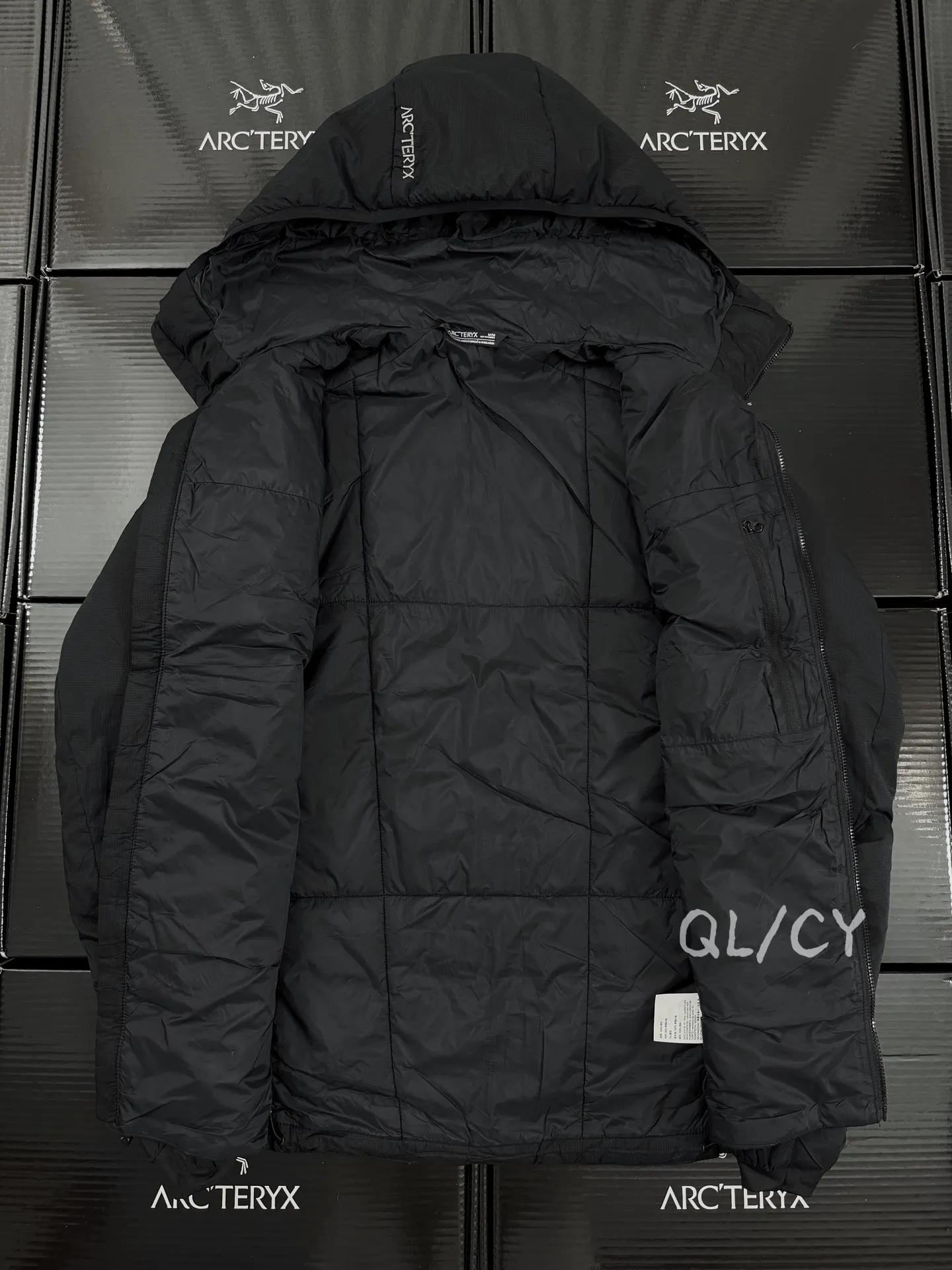Arc'teryx Atom Hoody Insulated Jacket D36020943 — view 7