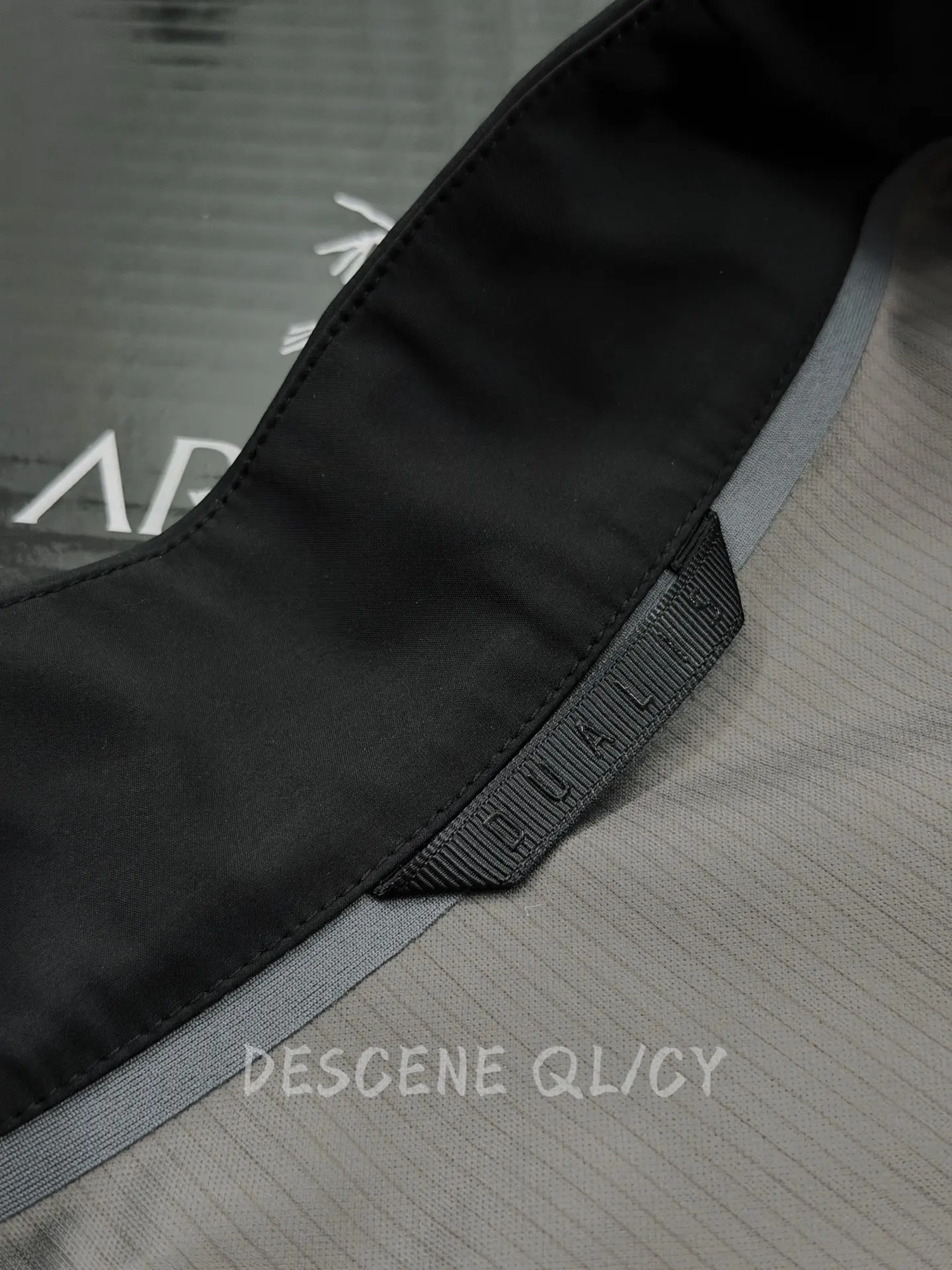 Dualis Commuter Water-Repellent Woven Jacket D36020849 — view 8