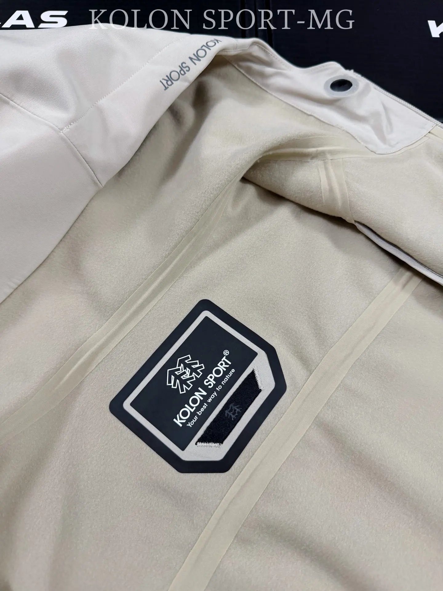 Kolon Sport Graphene Hooded Softshell Jacket D37020769 — view 5