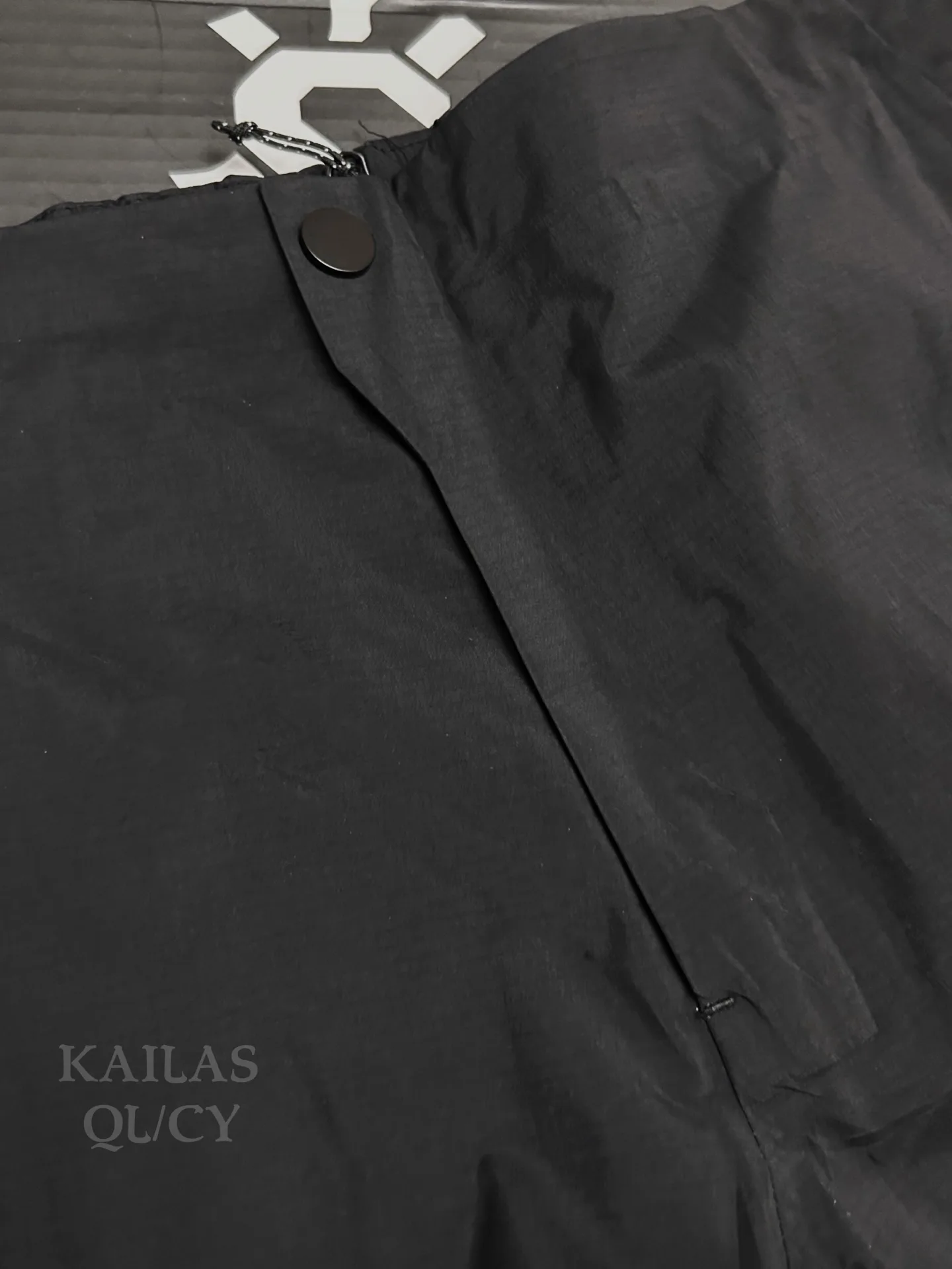 GORE-TEX WINDSTOPPER Technical Shell Trousers D37011524 — view 5