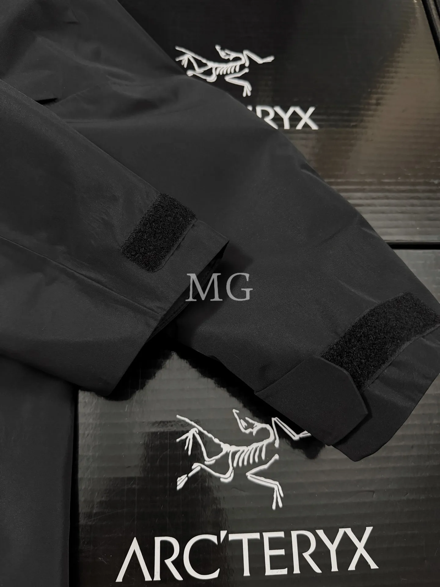 Rush GORE-TEX Hooded Ski Jacket D37020786 — view 8