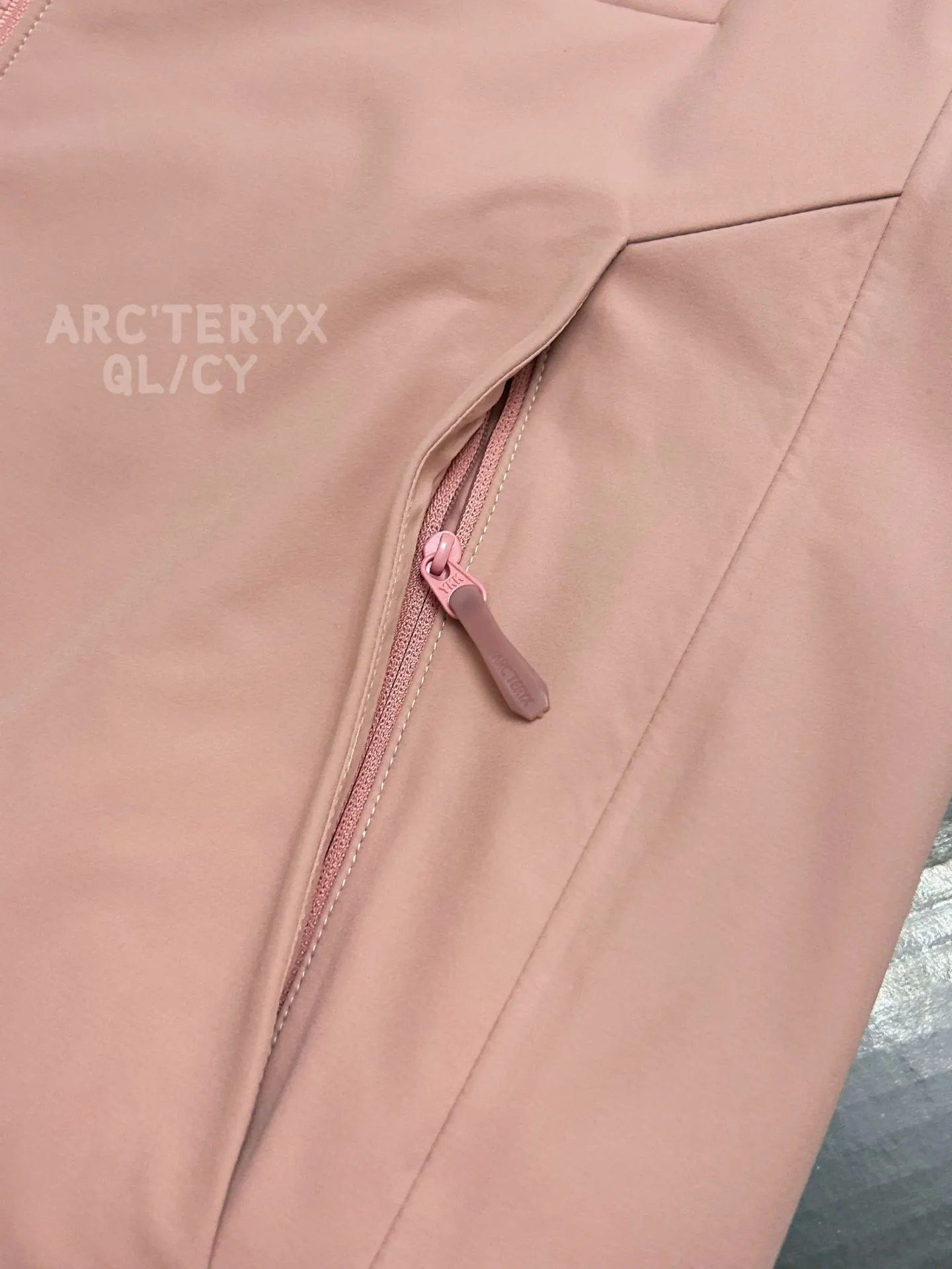 Gamma MX Hooded Softshell Jacket D37020812 — view 3