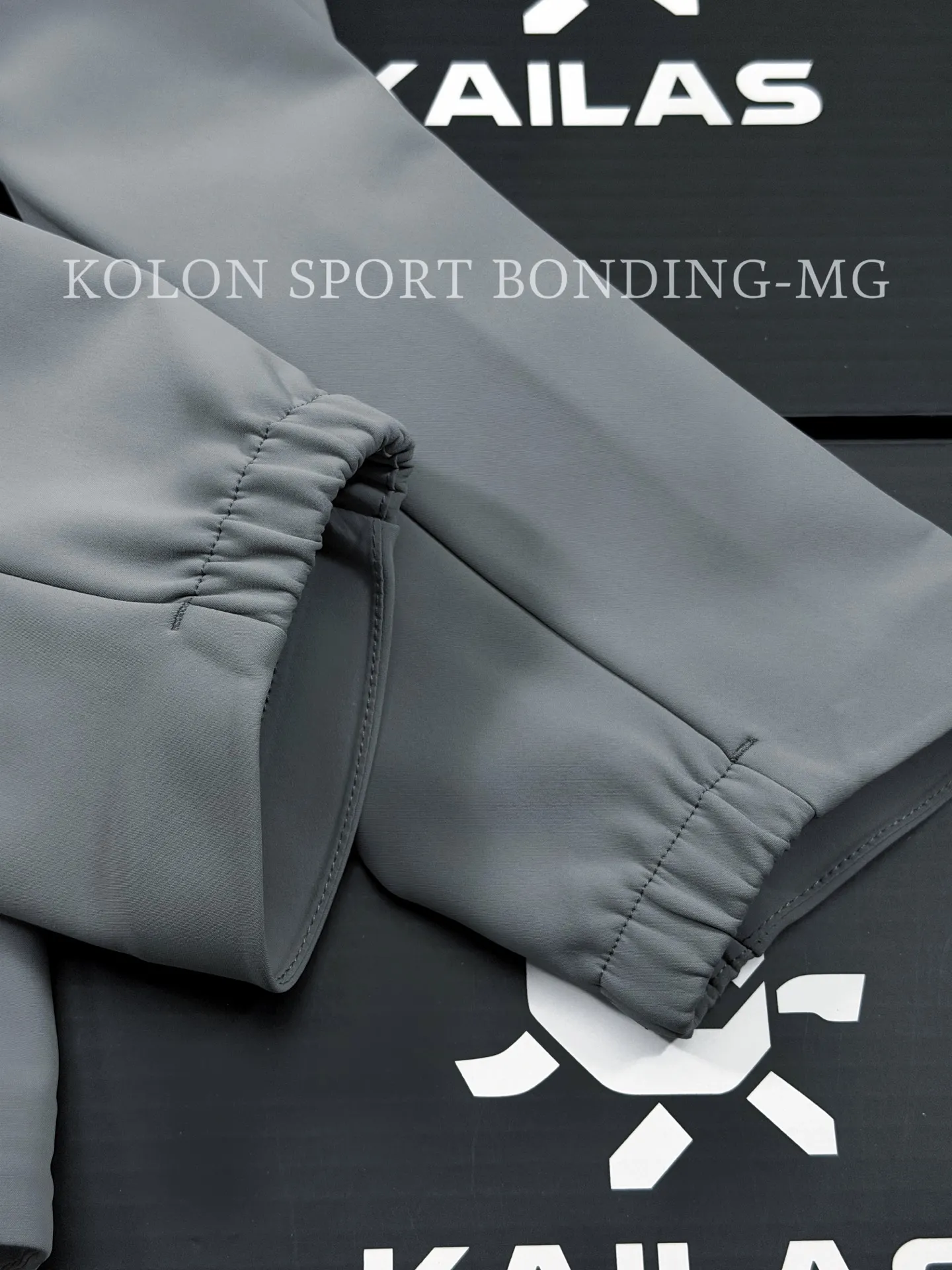 Kolon Sport Hooded Softshell Outdoor Jacket D38020750 — view 6
