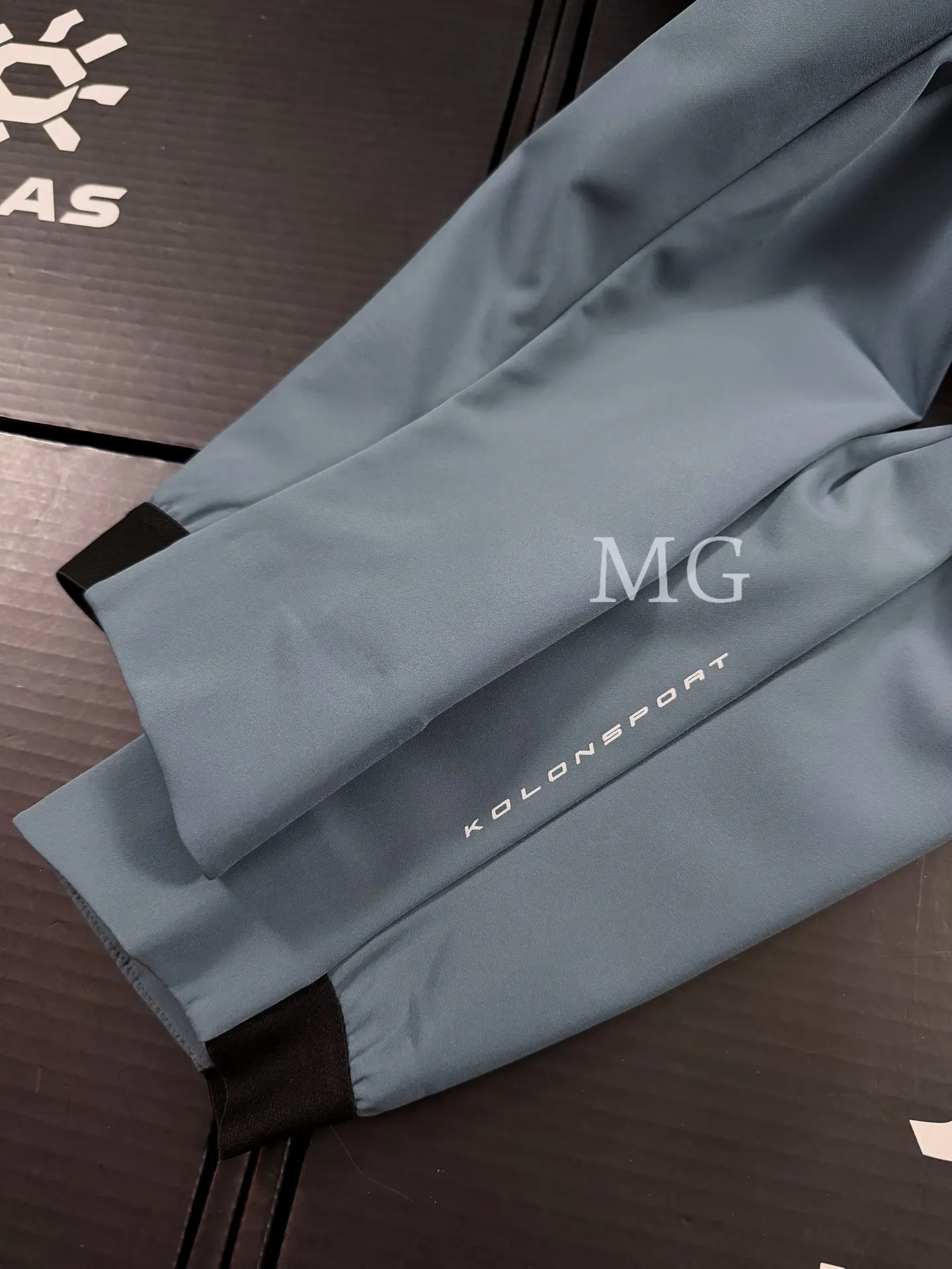 Graphene Softshell Hooded Jacket D38020745 — view 9