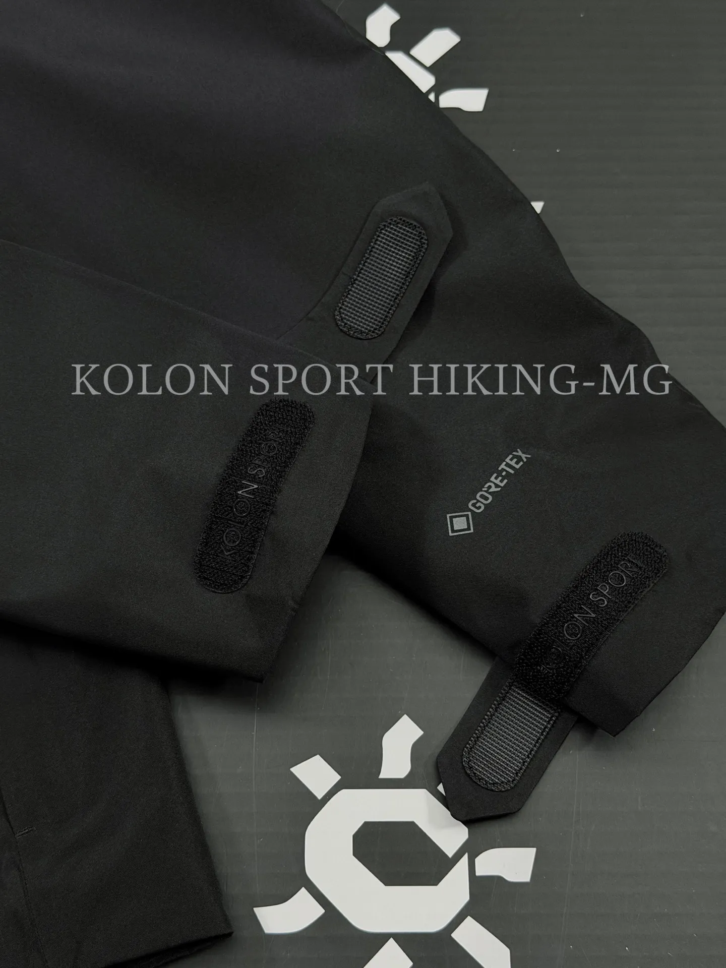 GORE-TEX 2L Hiking Shell Jacket D38020783 — view 4