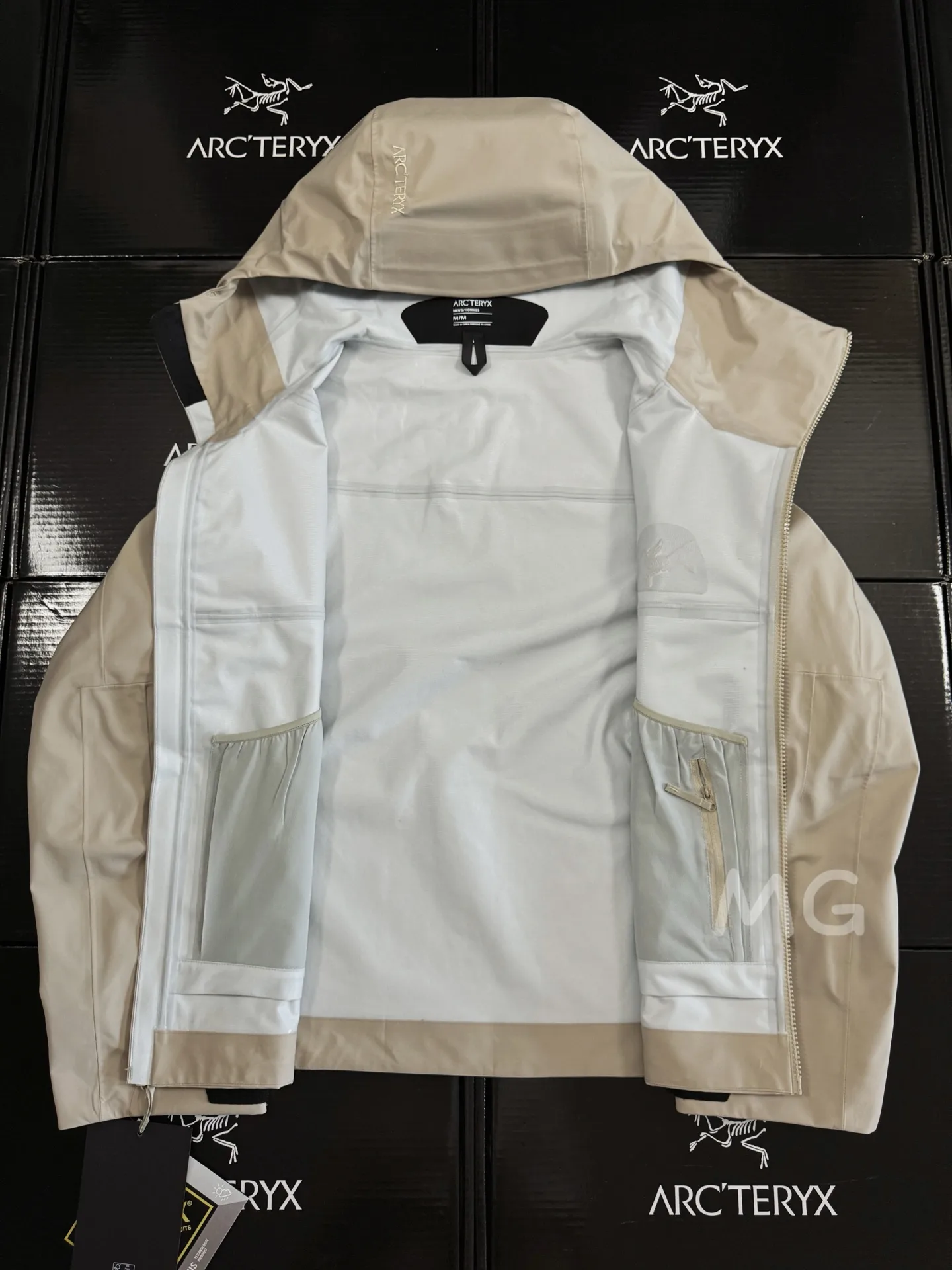 Sidewinder GORE-TEX Shell Jacket D38020609 — view 8