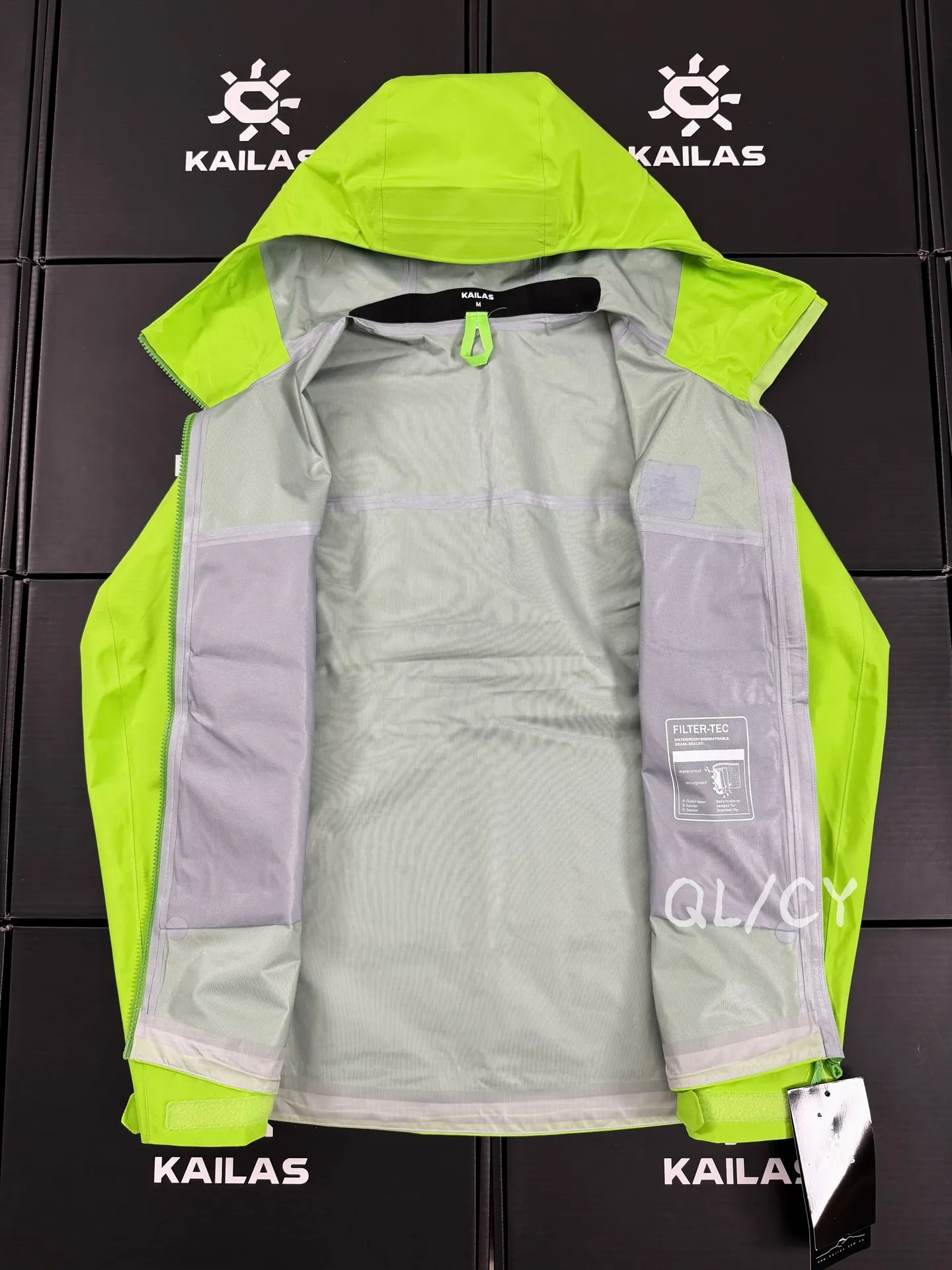 Bogda LT Waterproof Hooded Hardshell Jacket D39020921 — view 8