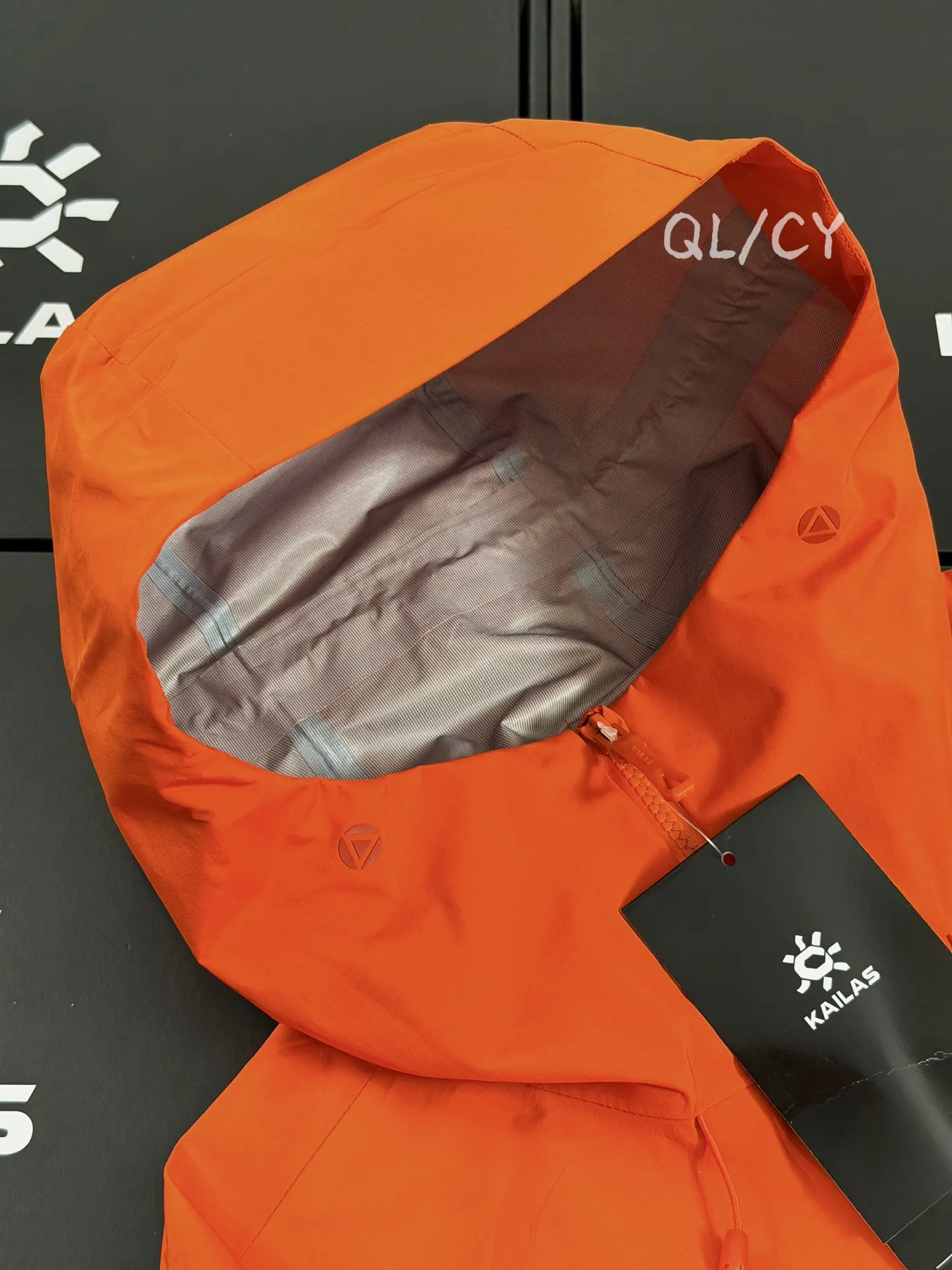 Bogda LT Waterproof Hooded Shell Jacket D39020920 — view 4