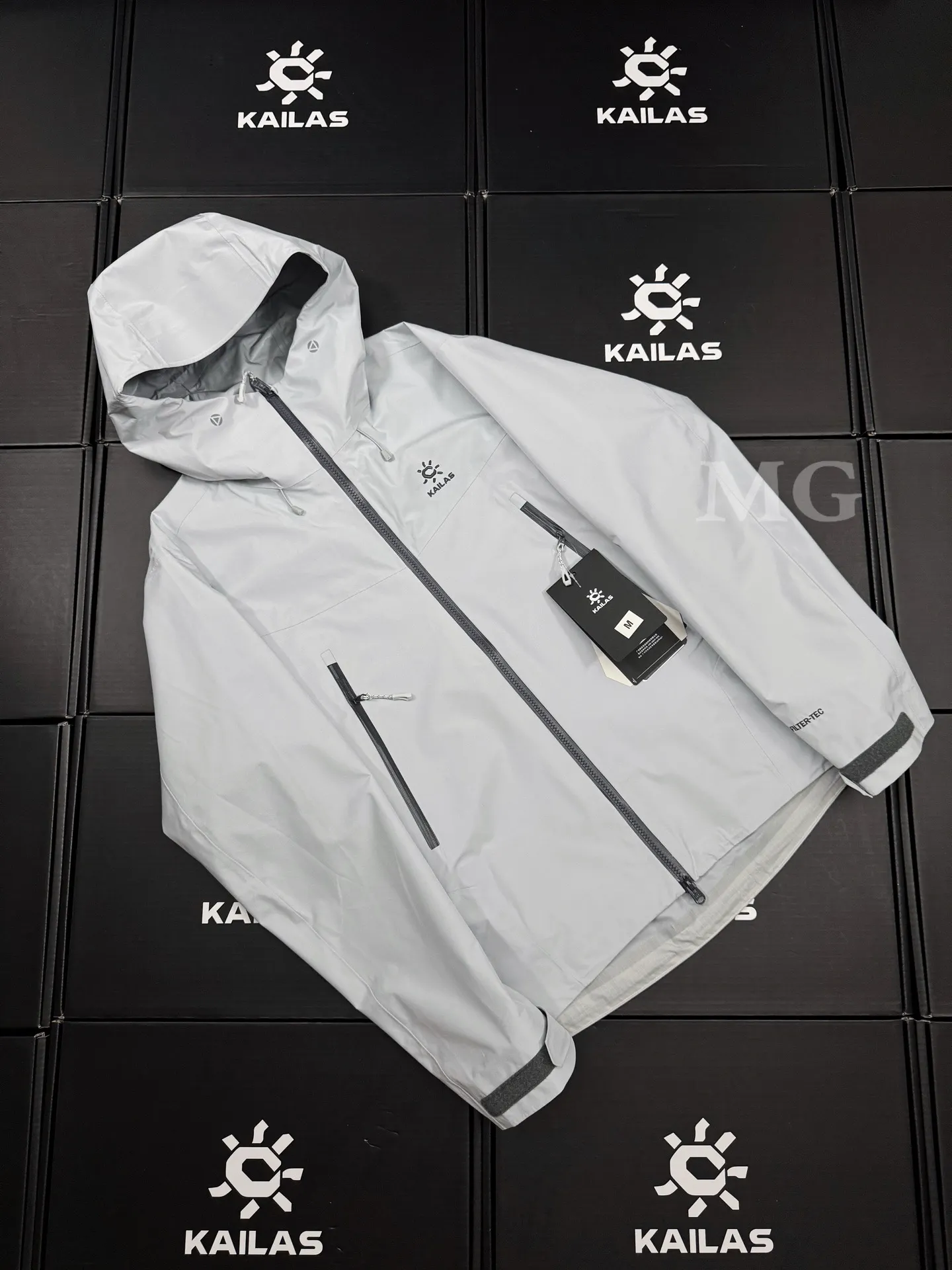 Bogda LT Waterproof Hooded Hardshell Jacket D39020928 — view 2