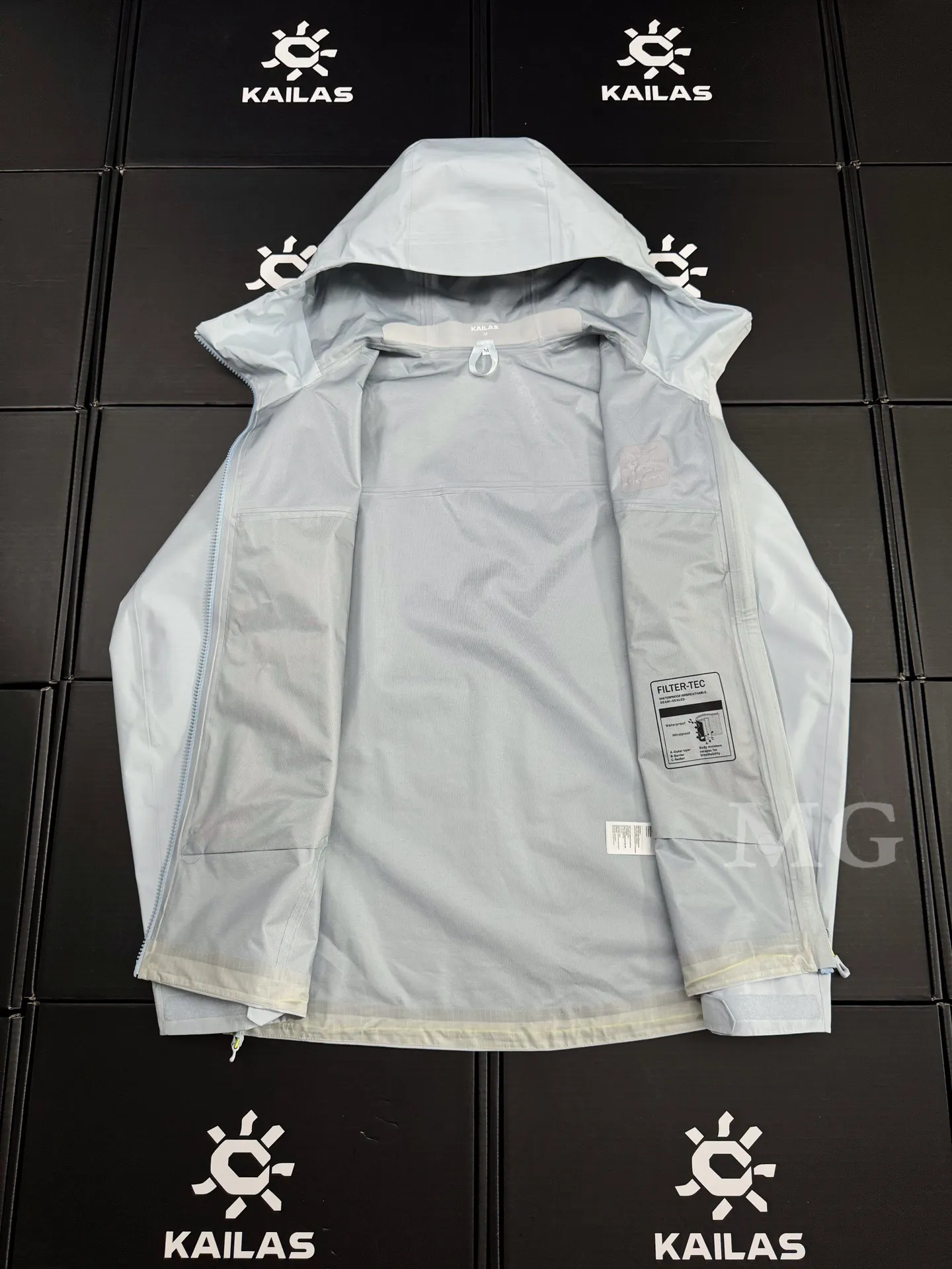 Bogda LT Waterproof Hooded Hardshell Jacket D39020931 — view 3