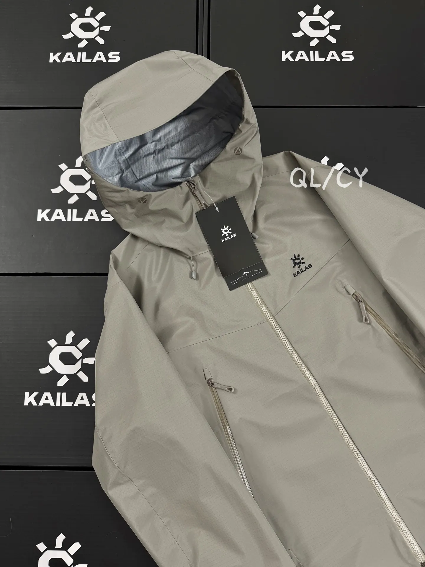 Bogda LT Waterproof Hooded Hardshell Jacket D39020924 — view 2