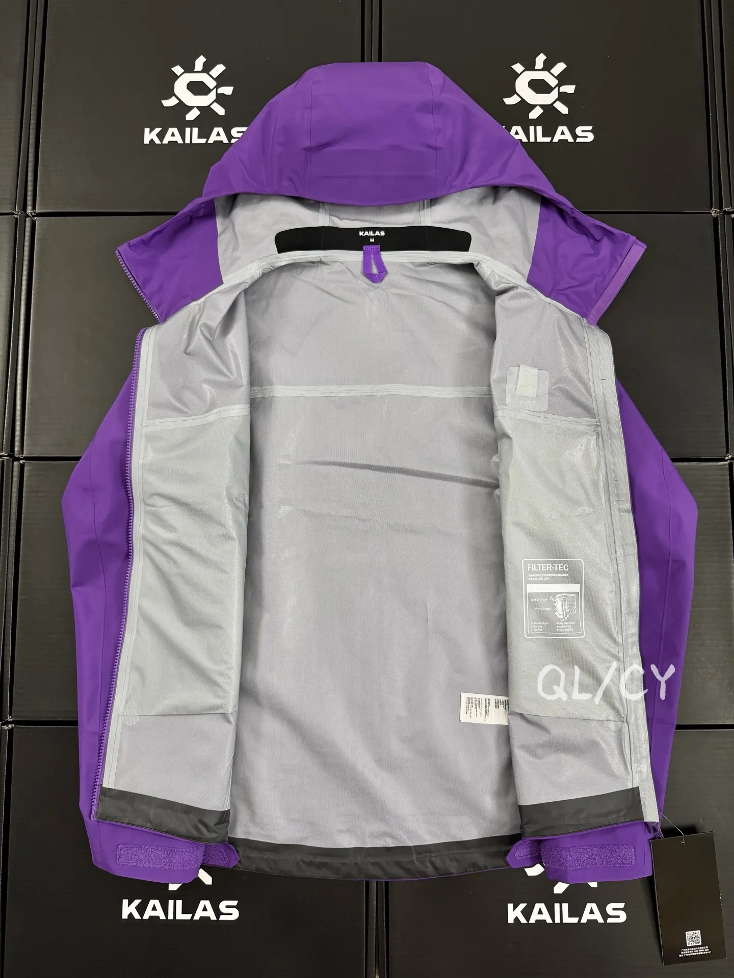 Bogda LT Waterproof Hardshell Hooded Jacket D39020925 — view 8