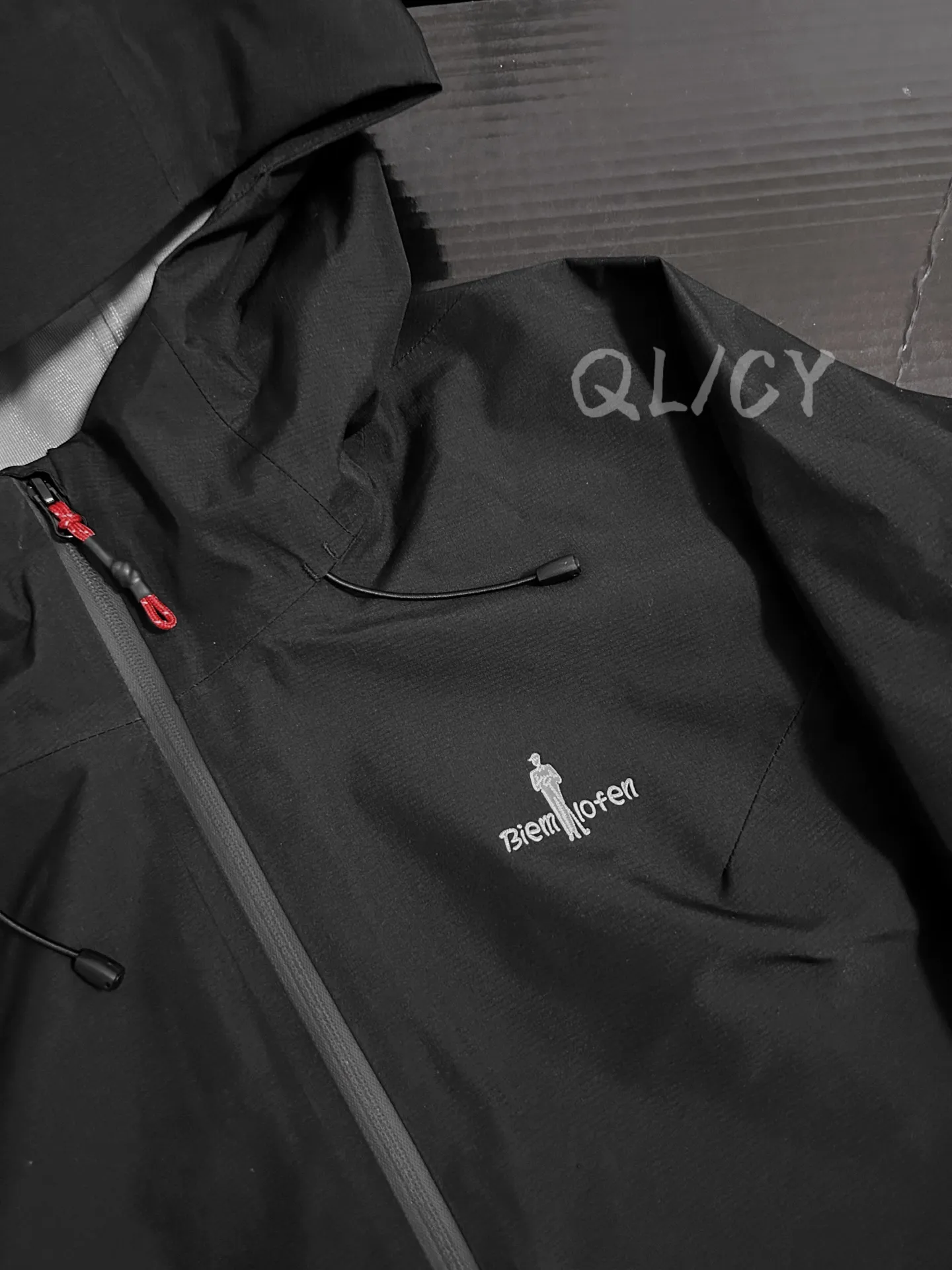 Women's Waterproof Hooded Shell Jacket D40020864 — view 2