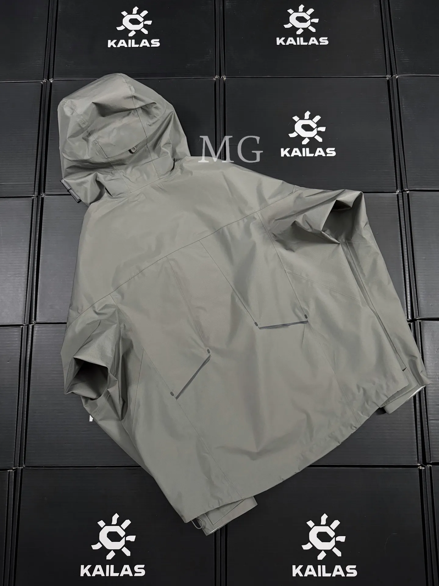 Kailas Filtertec Lightweight Waterproof Hardshell Jacket D40020754 — view 5