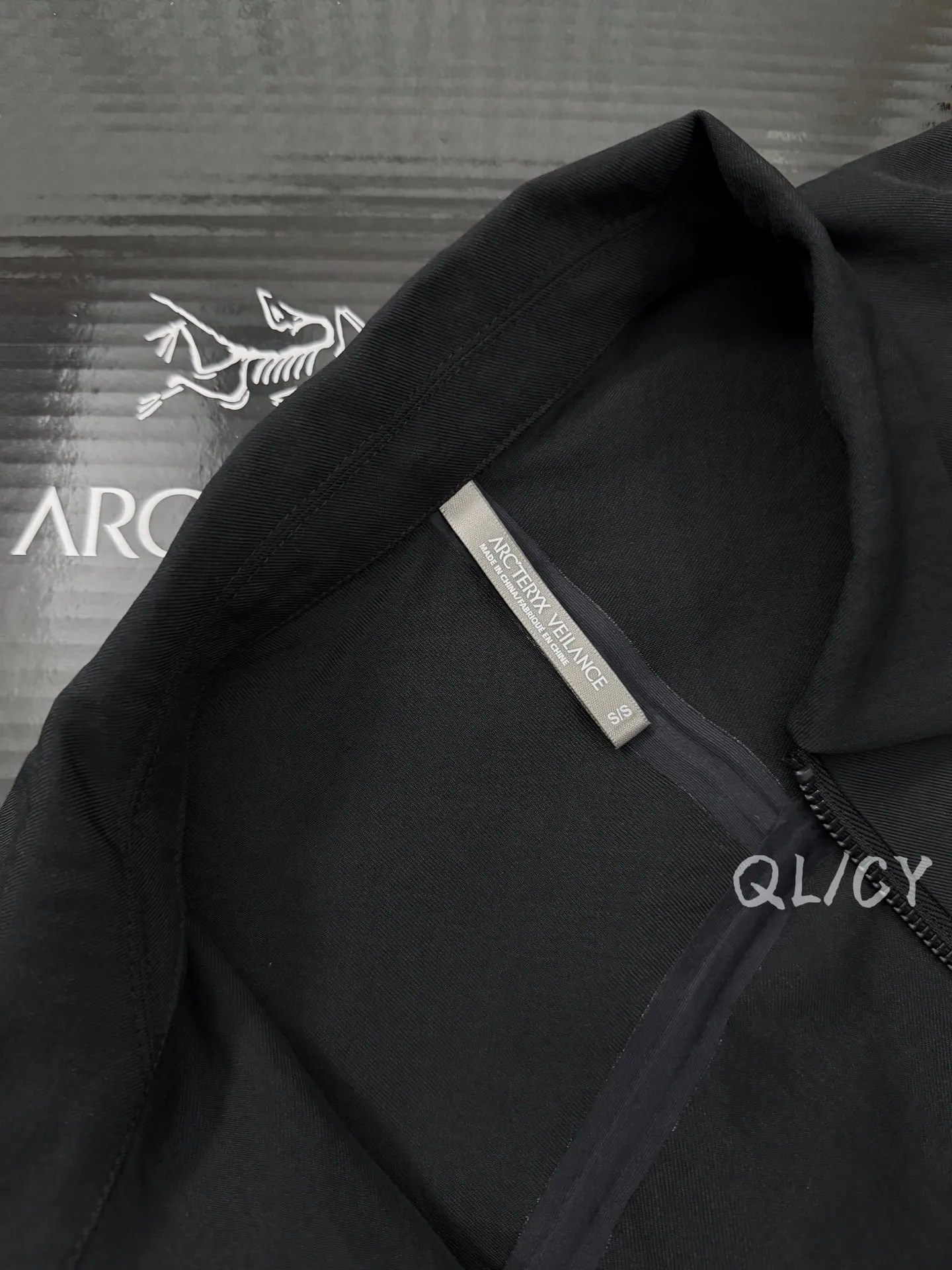 Veilance Mionn Softshell Overshirt Jacket D40020913 — view 9