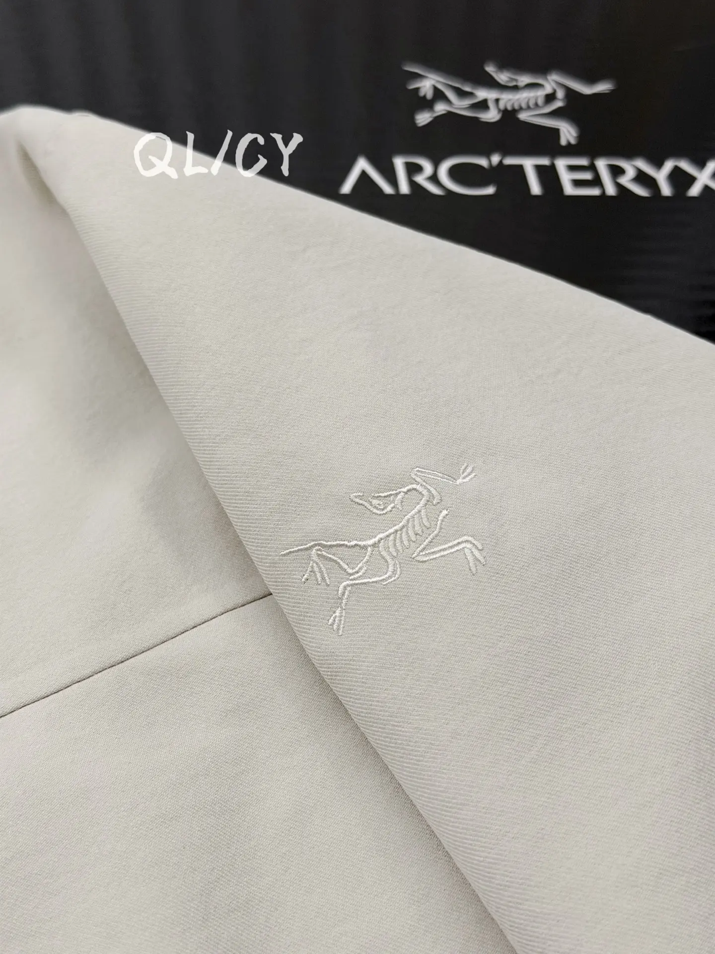 Veilance Mionn Softshell Overshirt Jacket D40020914 — view 2