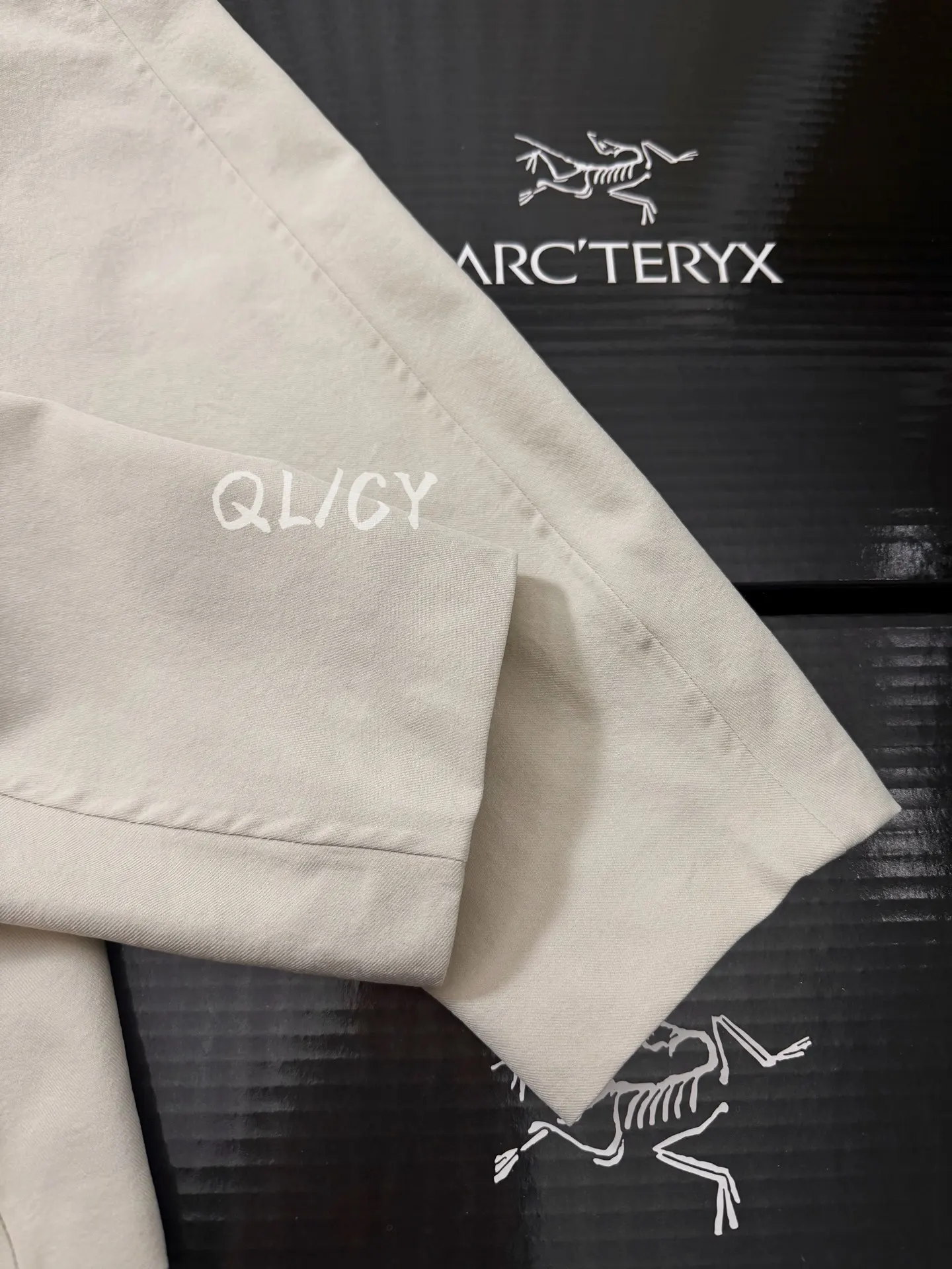 Veilance Mionn Softshell Overshirt Jacket D40020914 — view 5