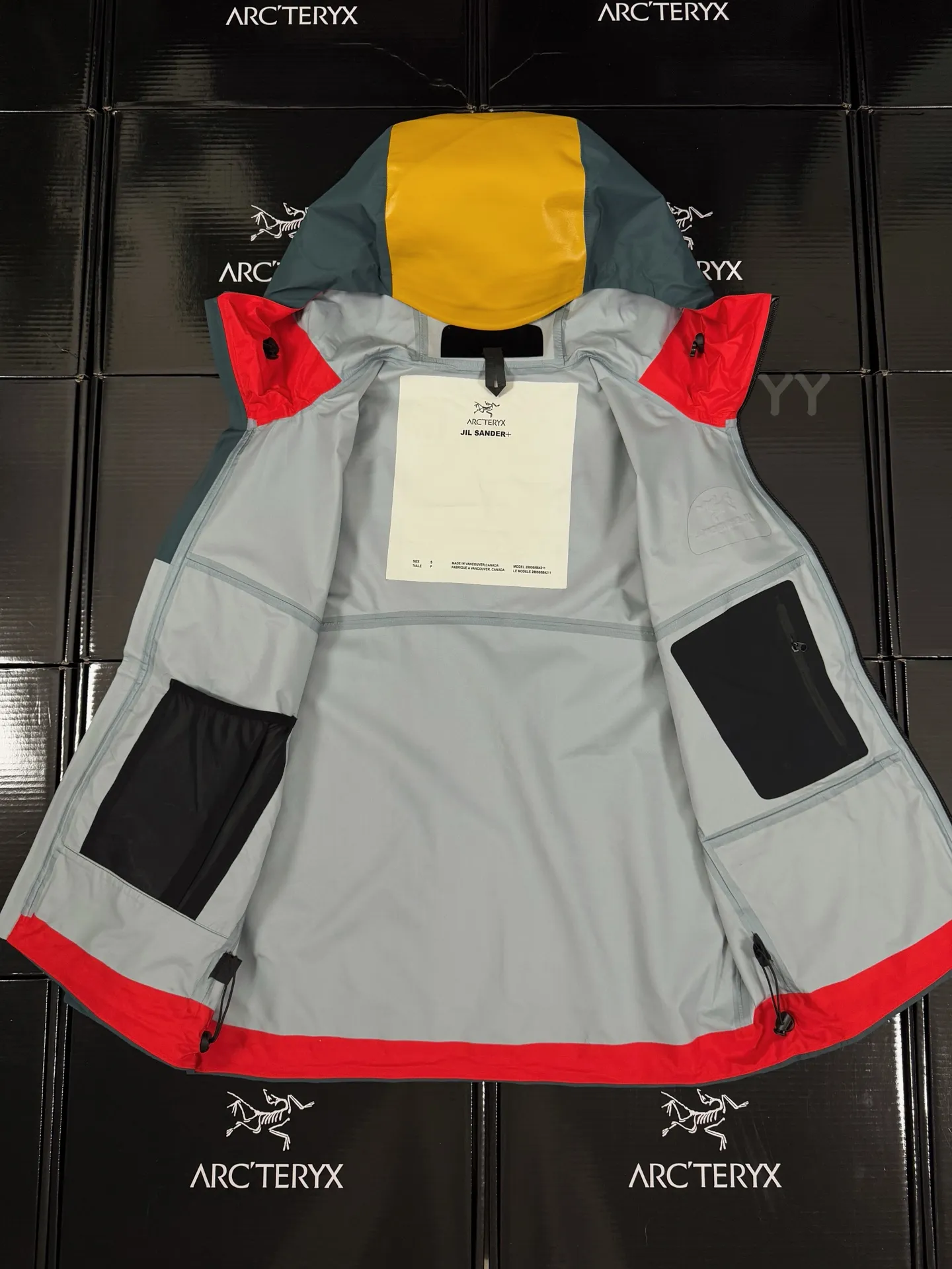 Arc'teryx x Jil Sander GORE-TEX Shell Ski Jacket D40020606 — view 7