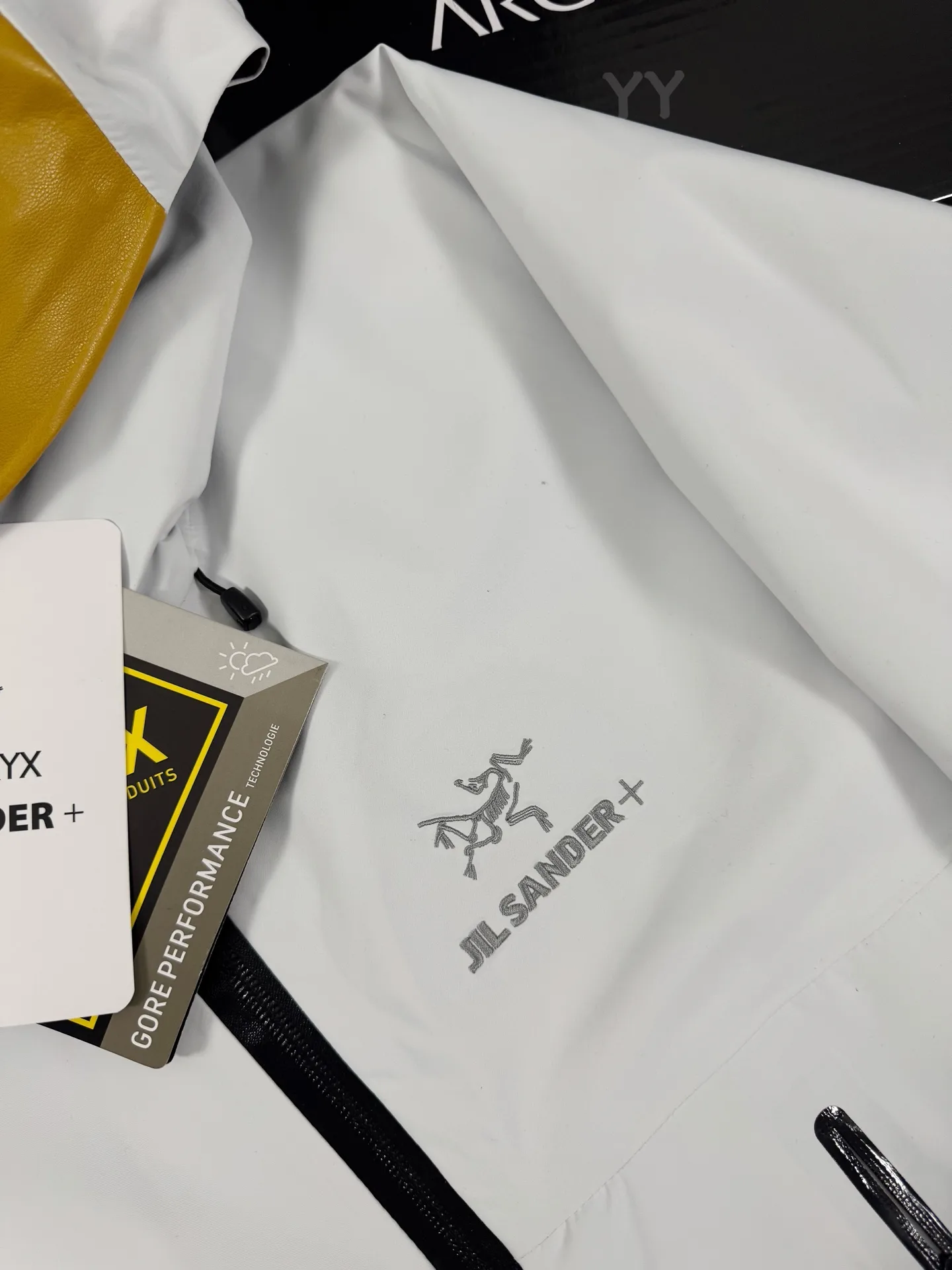 Arc'teryx x Jil Sander GORE-TEX Shell Ski Jacket D40020605 — view 2