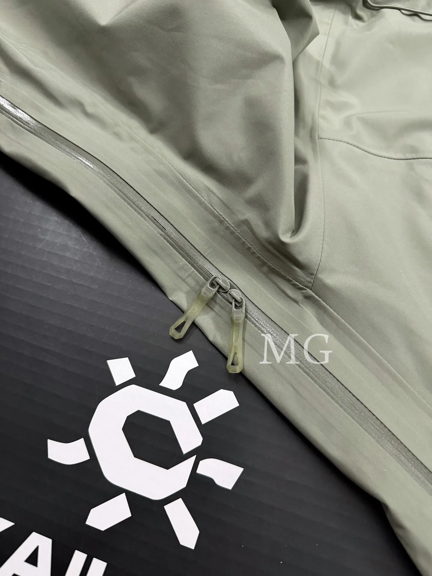 KAILAS Mont X-LT GORE-TEX Hardshell Jacket D42020833 — view 6
