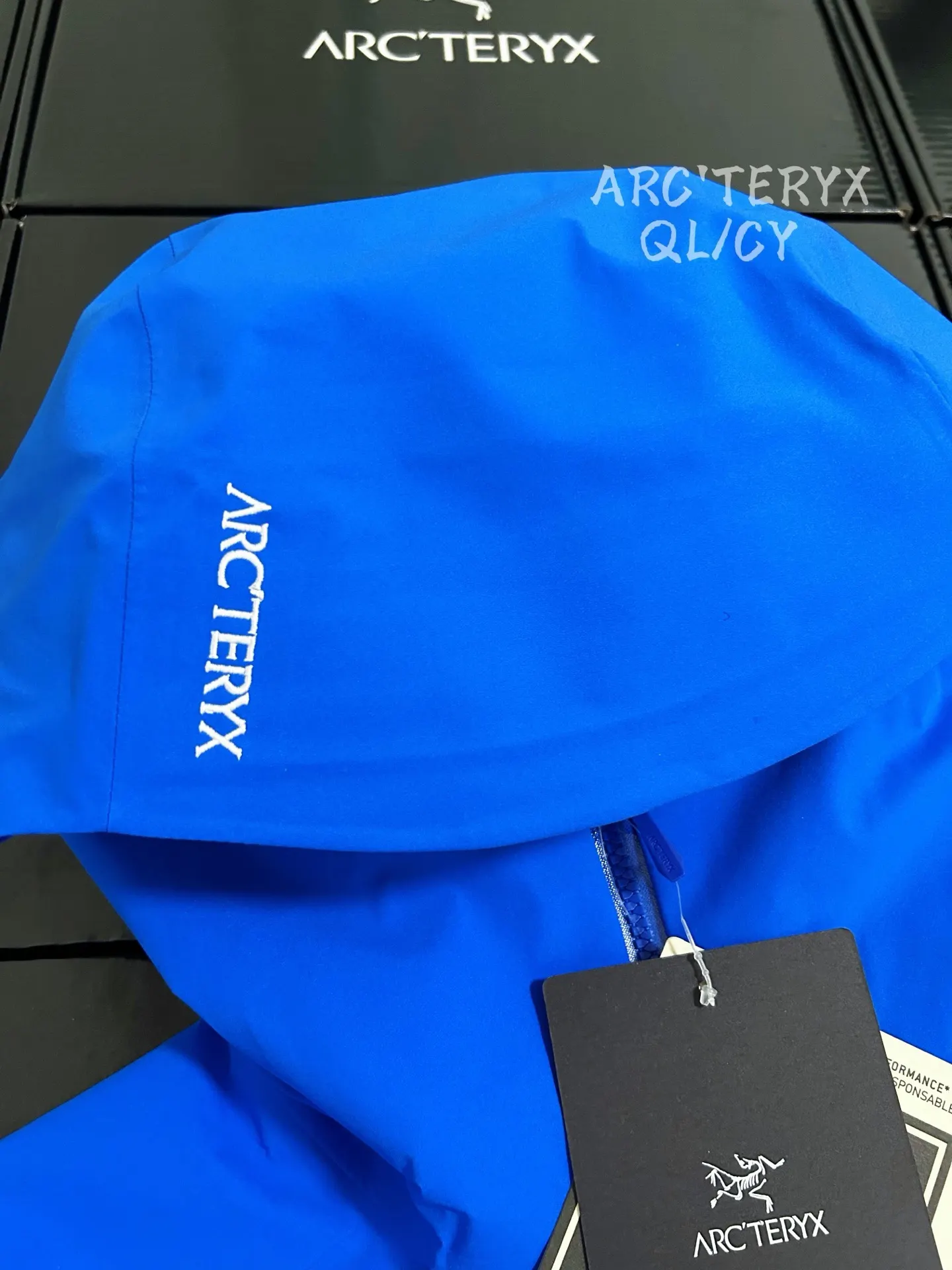 Beta SV GORE-TEX Pro Hooded Shell Jacket D42020902 — view 8
