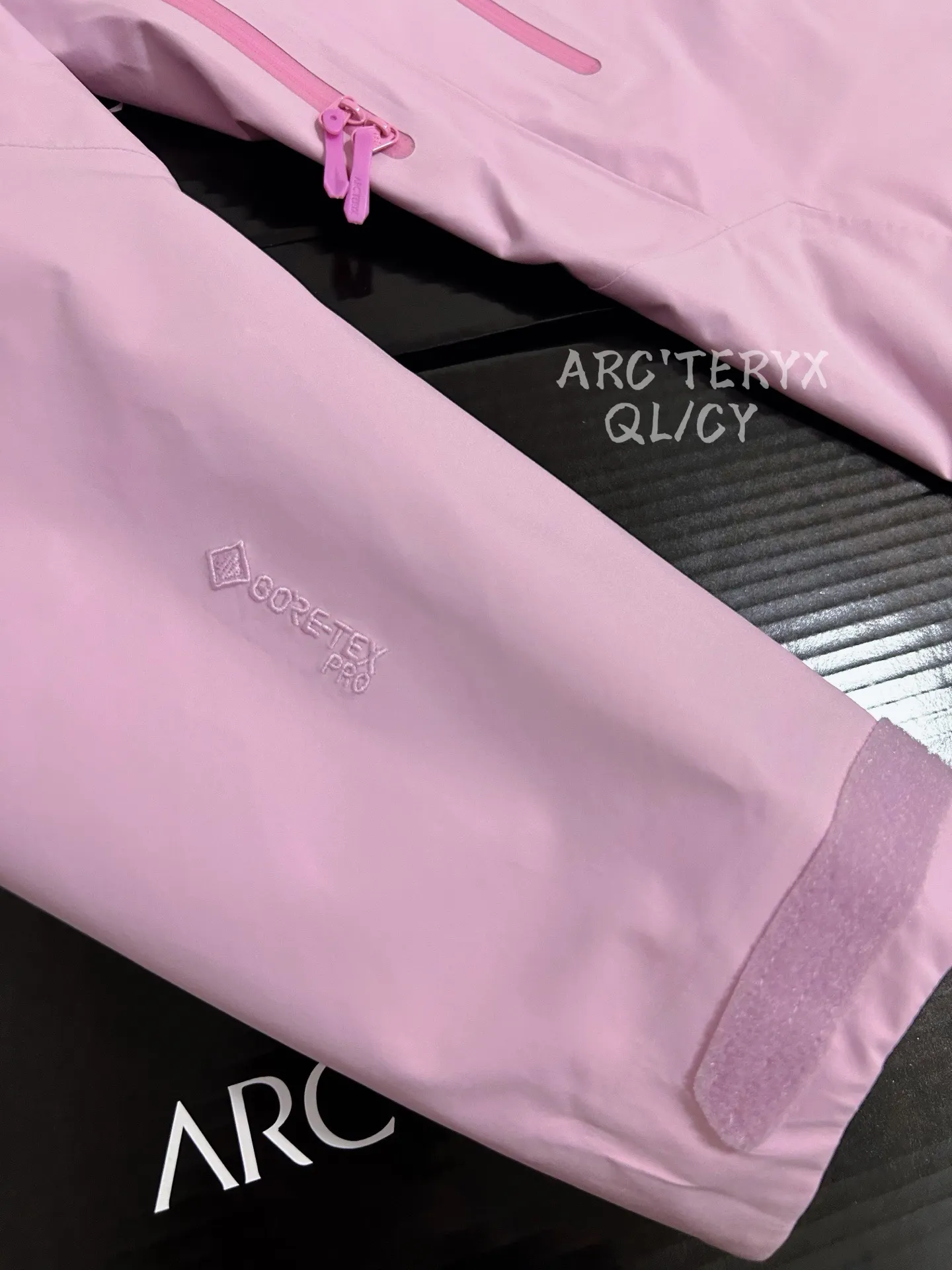 Beta SV GORE-TEX Pro Hooded Shell Jacket D42020903 — view 8