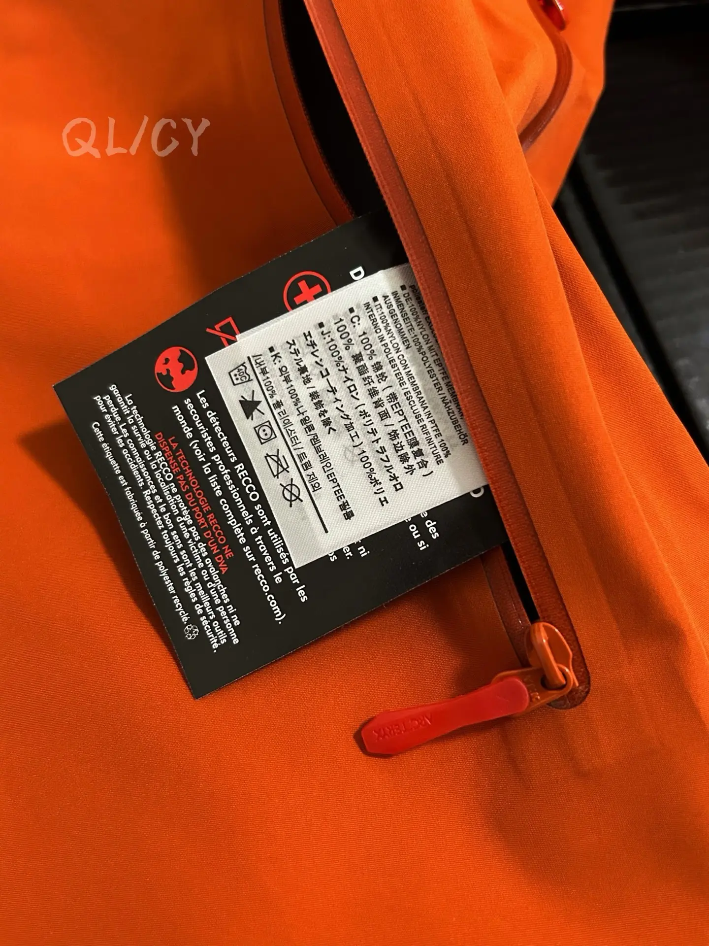 Beta SV GORE-TEX Pro Hardshell Jacket D42020897 — view 5