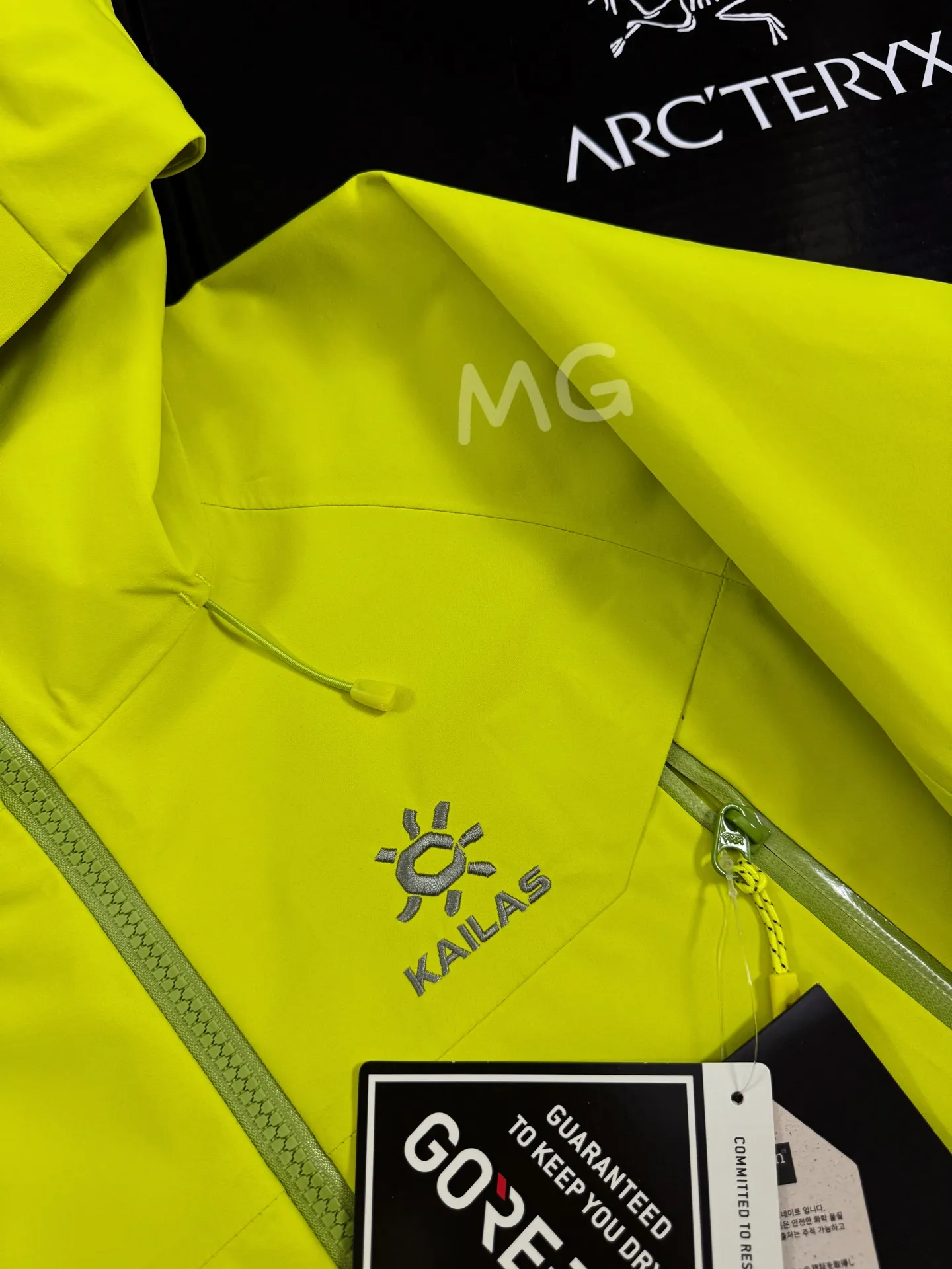 MONT-X Waterproof Hardshell Mountain Jacket D43020829 — view 3