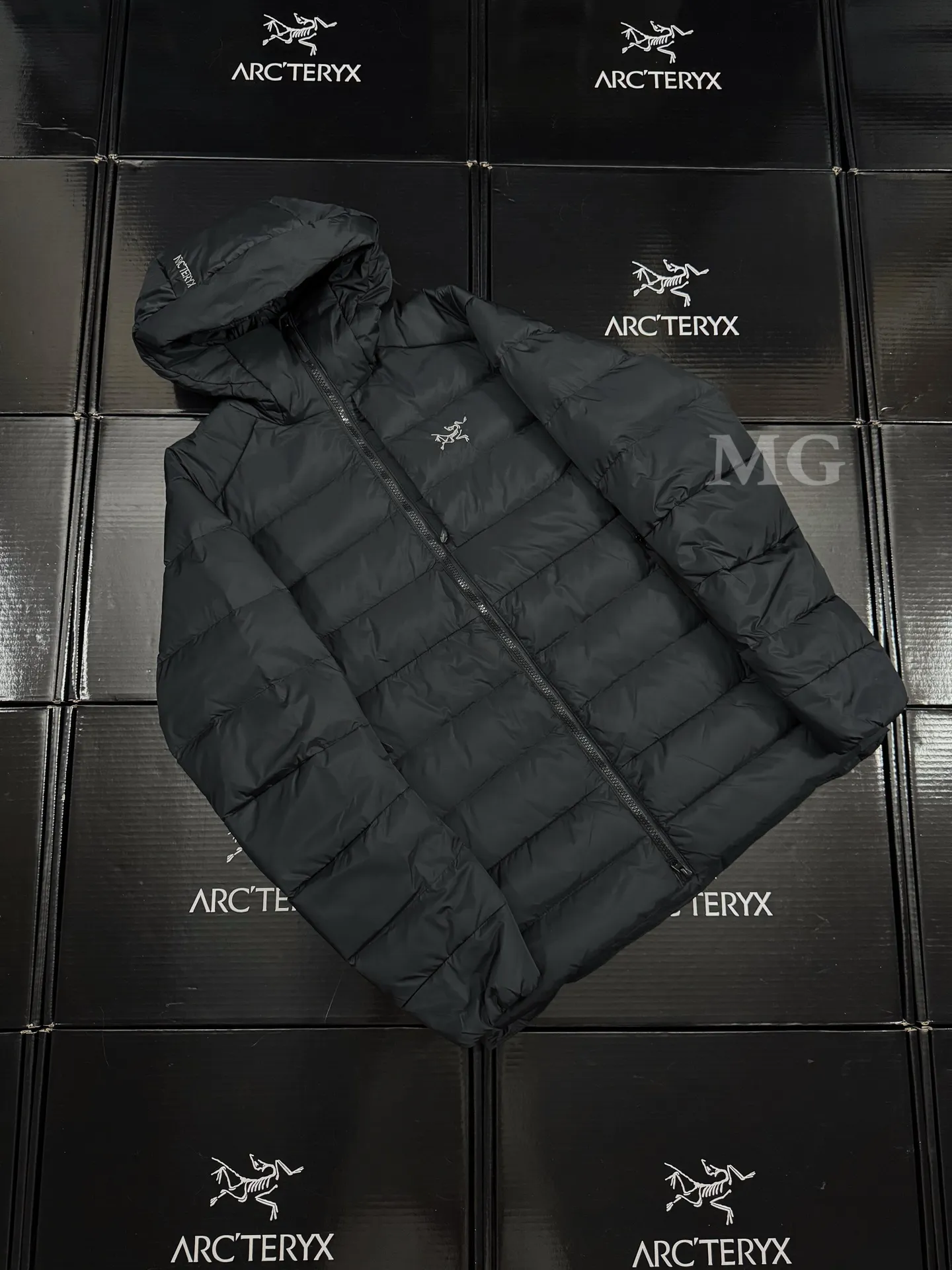 Thorium Hooded Down Puffer Jacket D43020639 — view 2