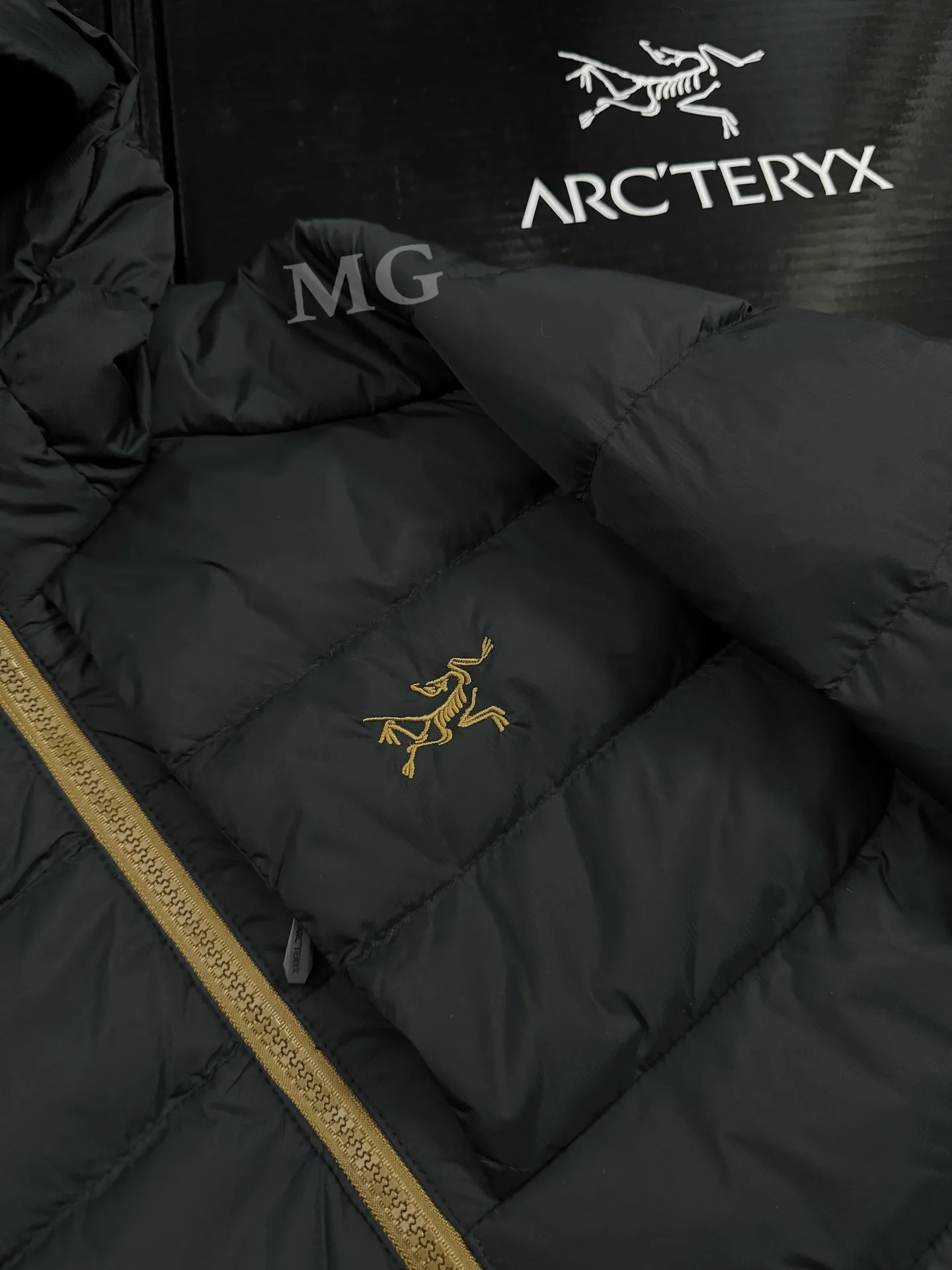 Thorium Hooded Down Puffer Jacket D43020638 — view 4