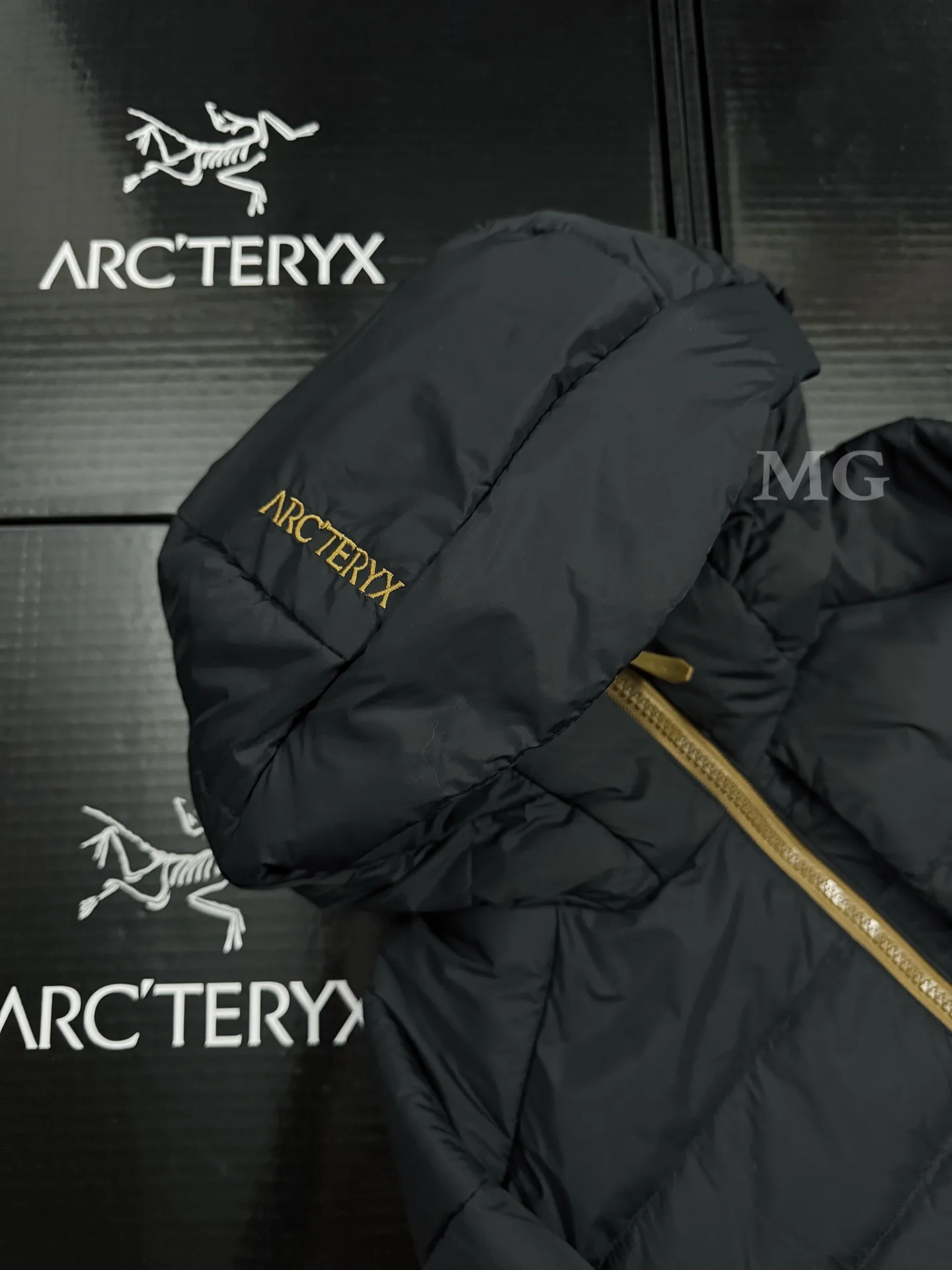Thorium Hooded Down Puffer Jacket D43020638 — view 5