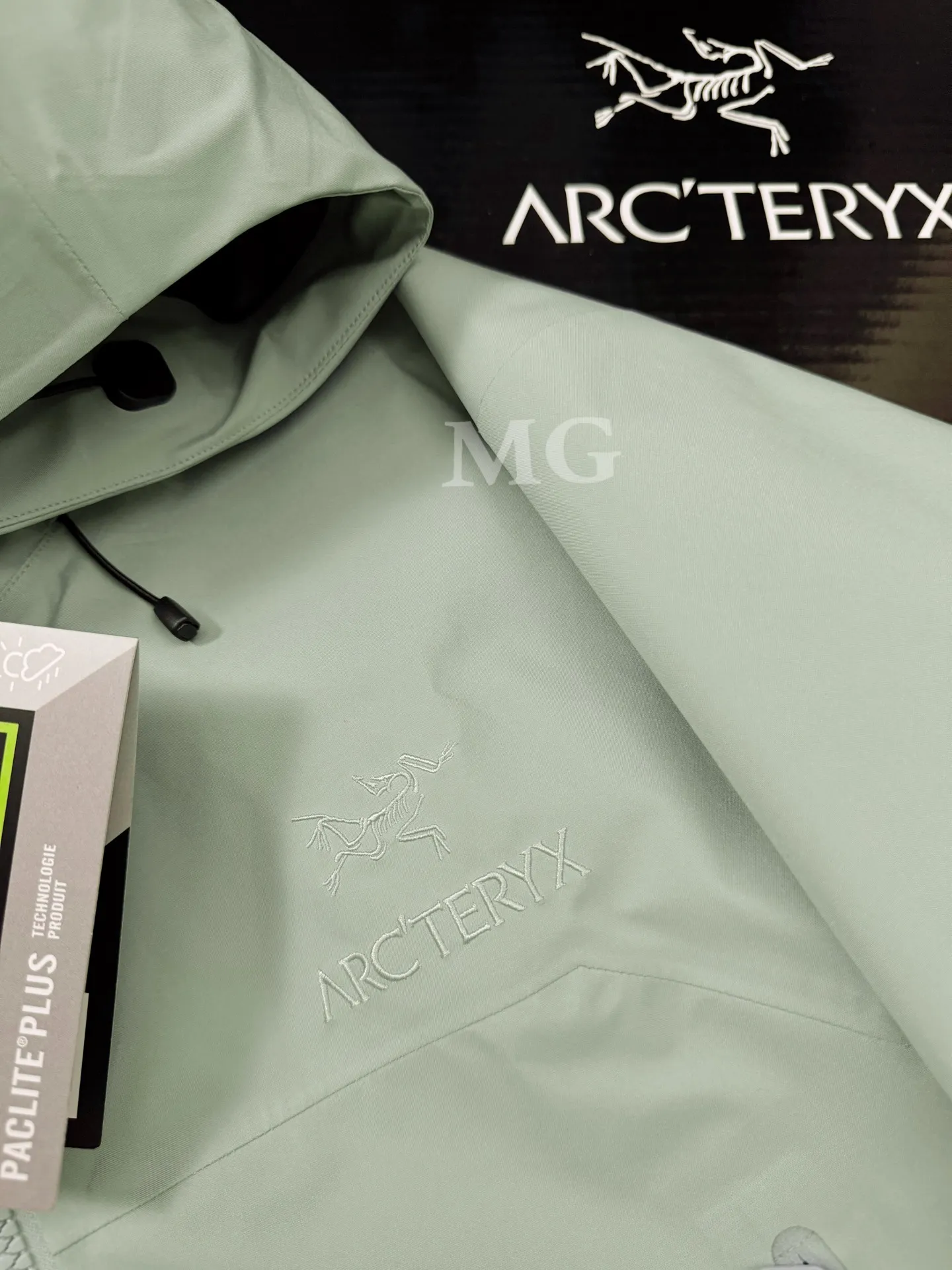 Beta AR GORE-TEX PRO Hooded Shell Jacket D43020801 — view 2