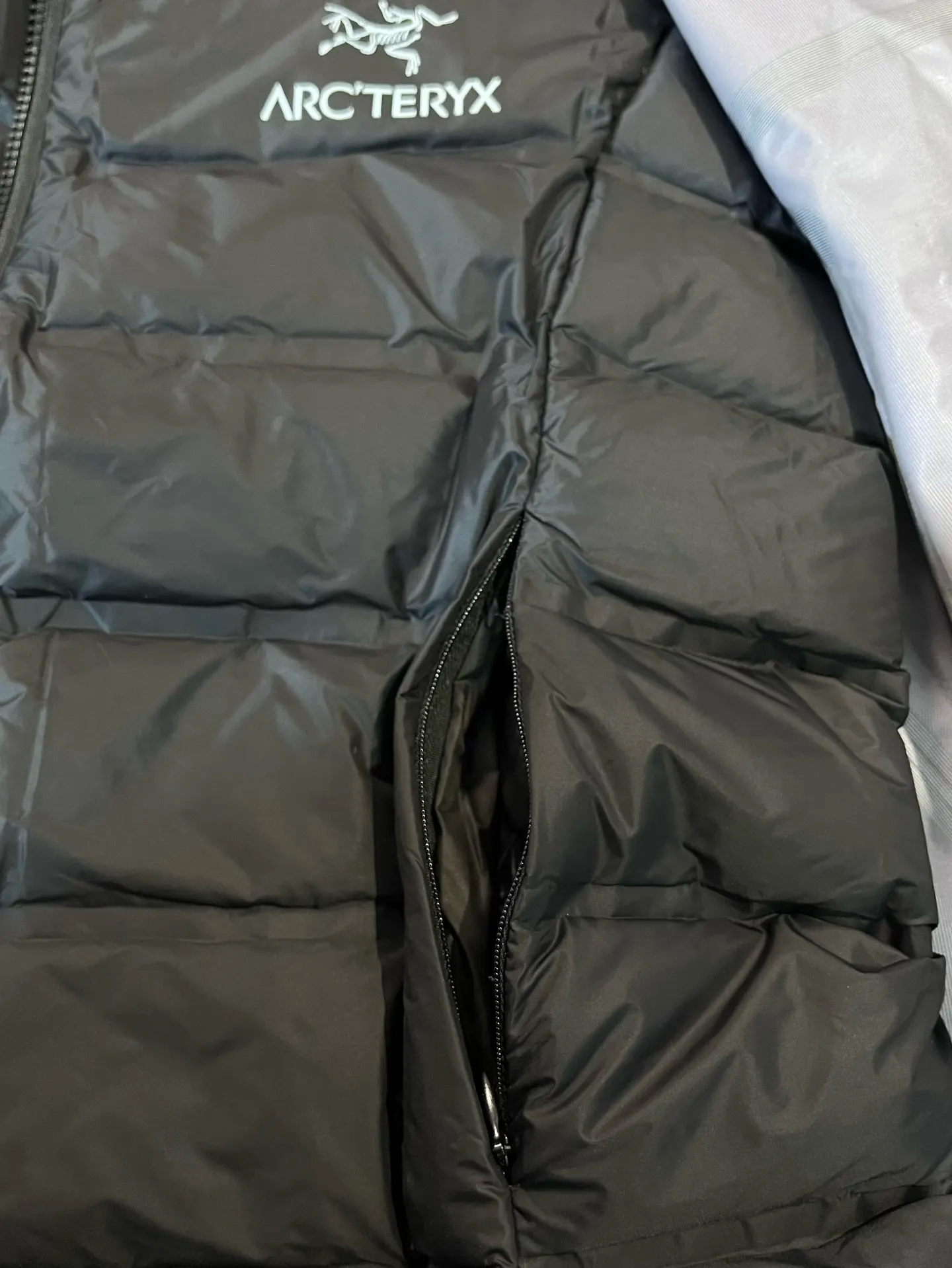 Beta LT 3-in-1 GORE-TEX Jacket with Removable Down Liner D44020621 — view 12