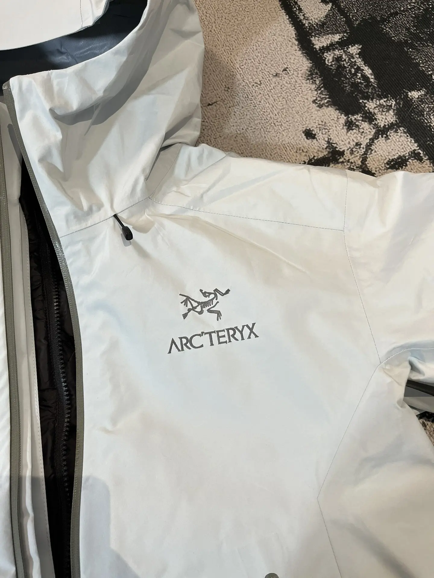 Beta LT GORE-TEX 3-in-1 Hooded Jacket D44020620 — view 4