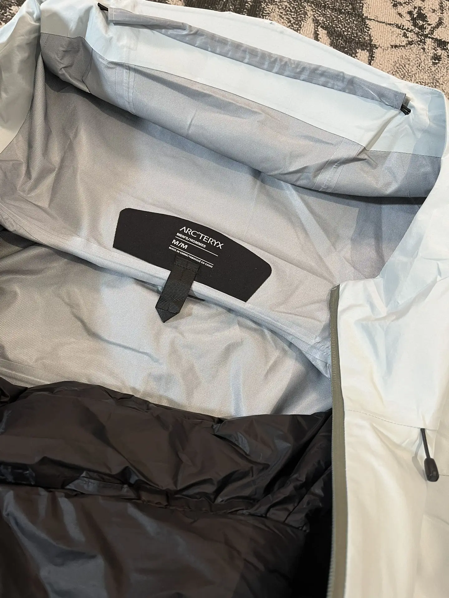 Beta LT GORE-TEX 3-in-1 Hooded Jacket D44020620 — view 9