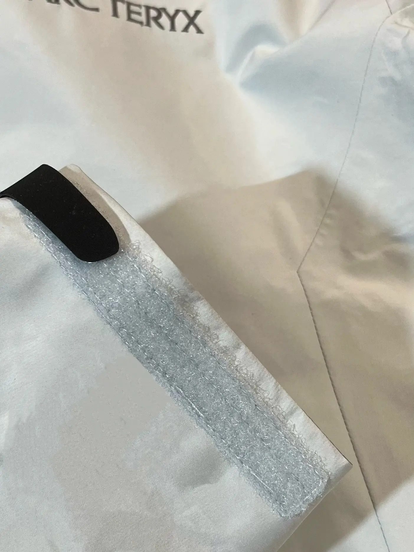 Beta LT GORE-TEX 3-in-1 Hooded Jacket D44020620 — view 11