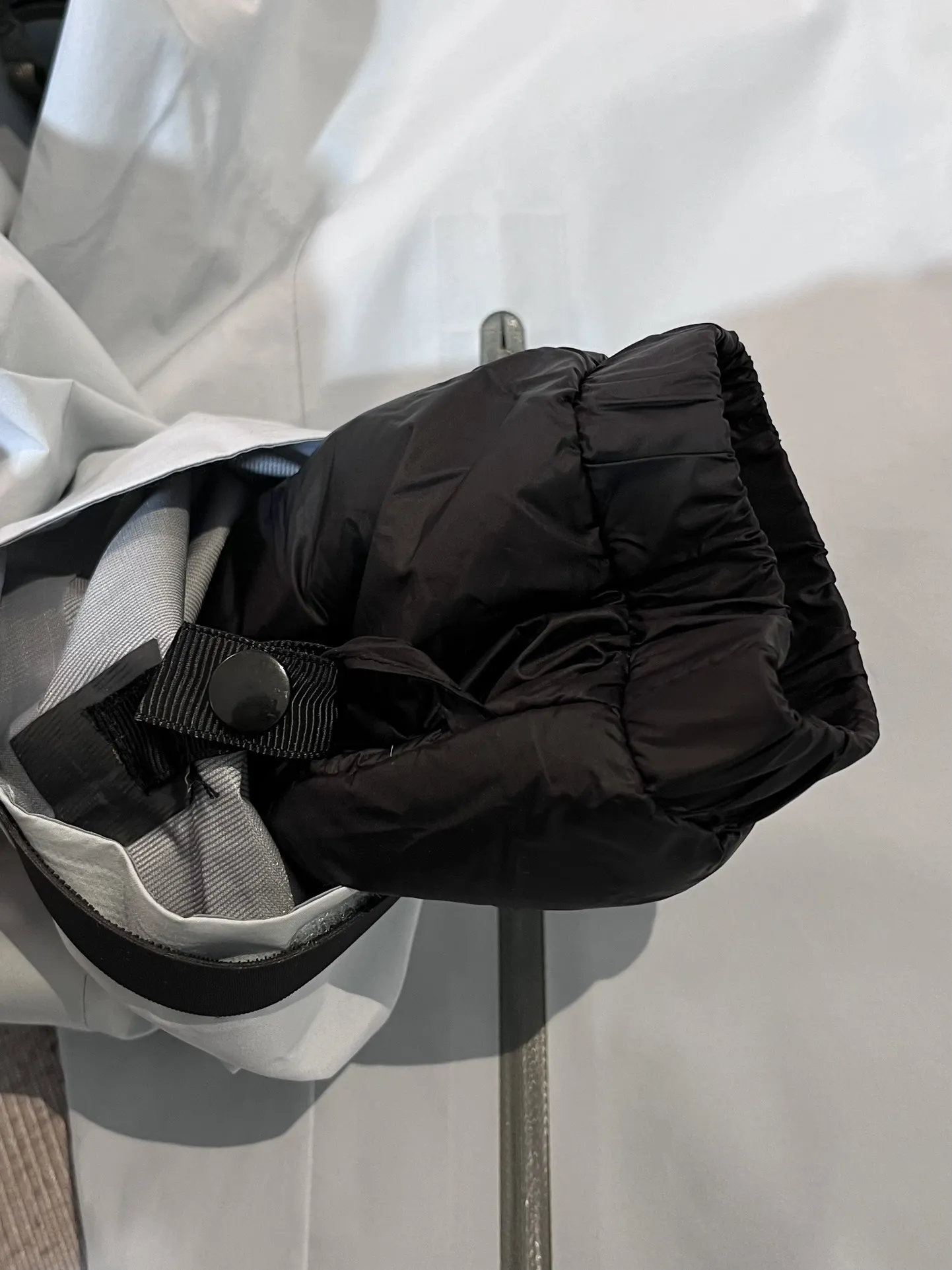 Beta LT GORE-TEX 3-in-1 Hooded Jacket D44020620 — view 13