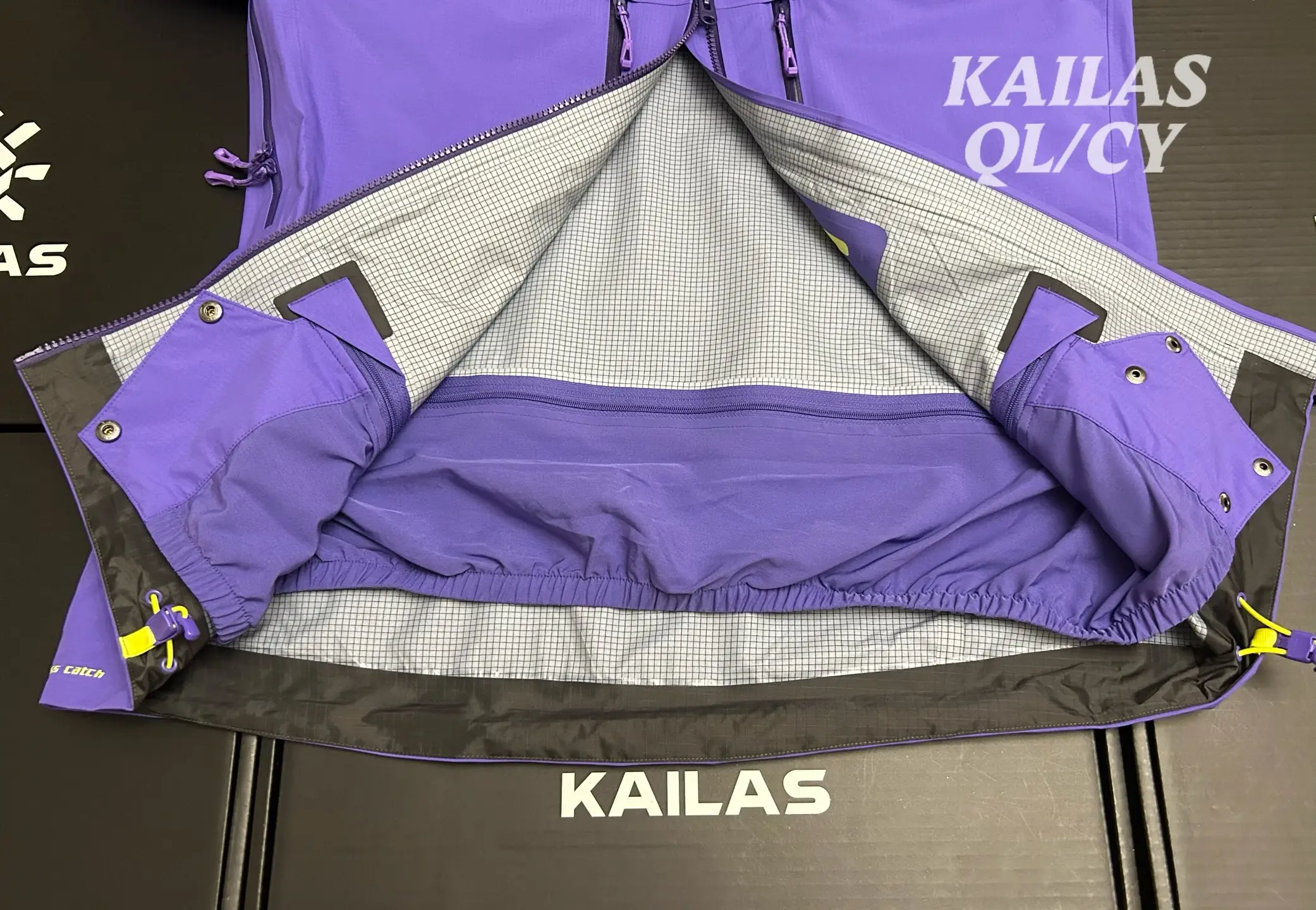 Kailas MONT Q60 China Mountaineering Limited Edition Hardshell Jacket D44020635 — view 8