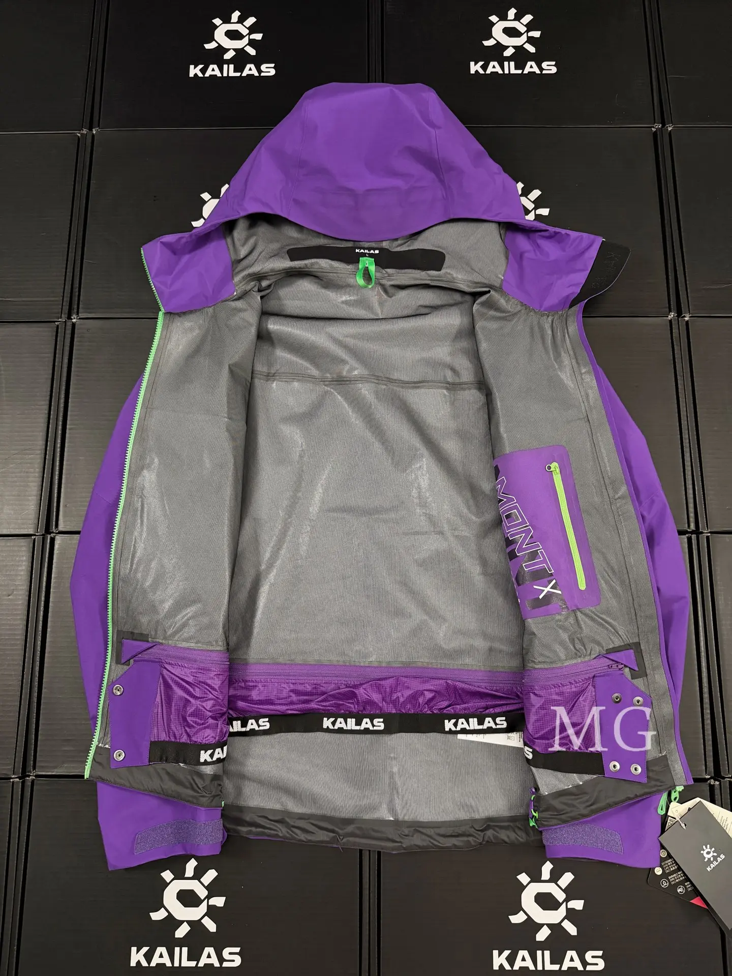 MONT-X Waterproof Hardshell Mountain Jacket D44020763 — view 7